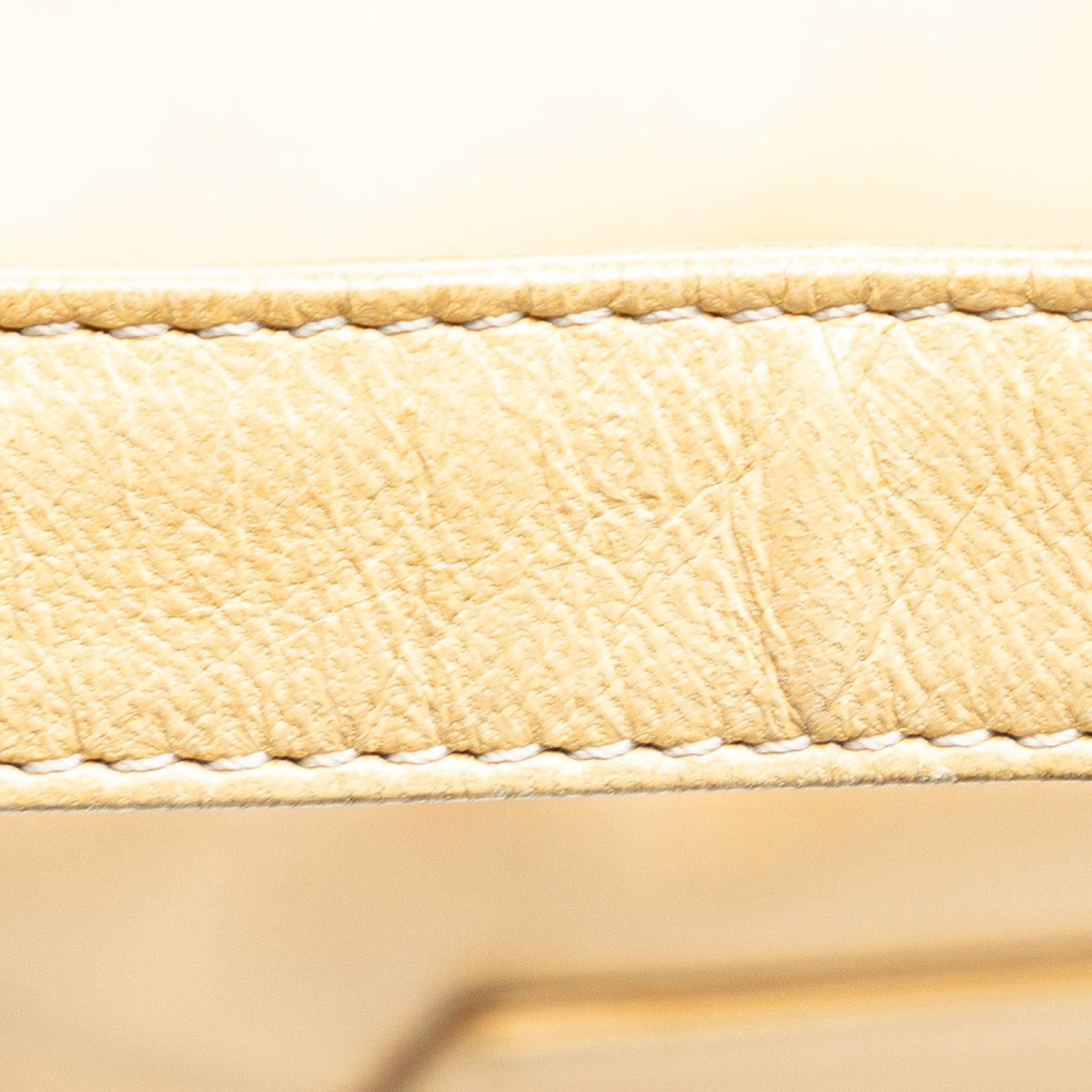 Fendi Leather Baguette (SHG-EDgVHa)