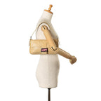 Fendi Leather Baguette (SHG-EDgVHa)