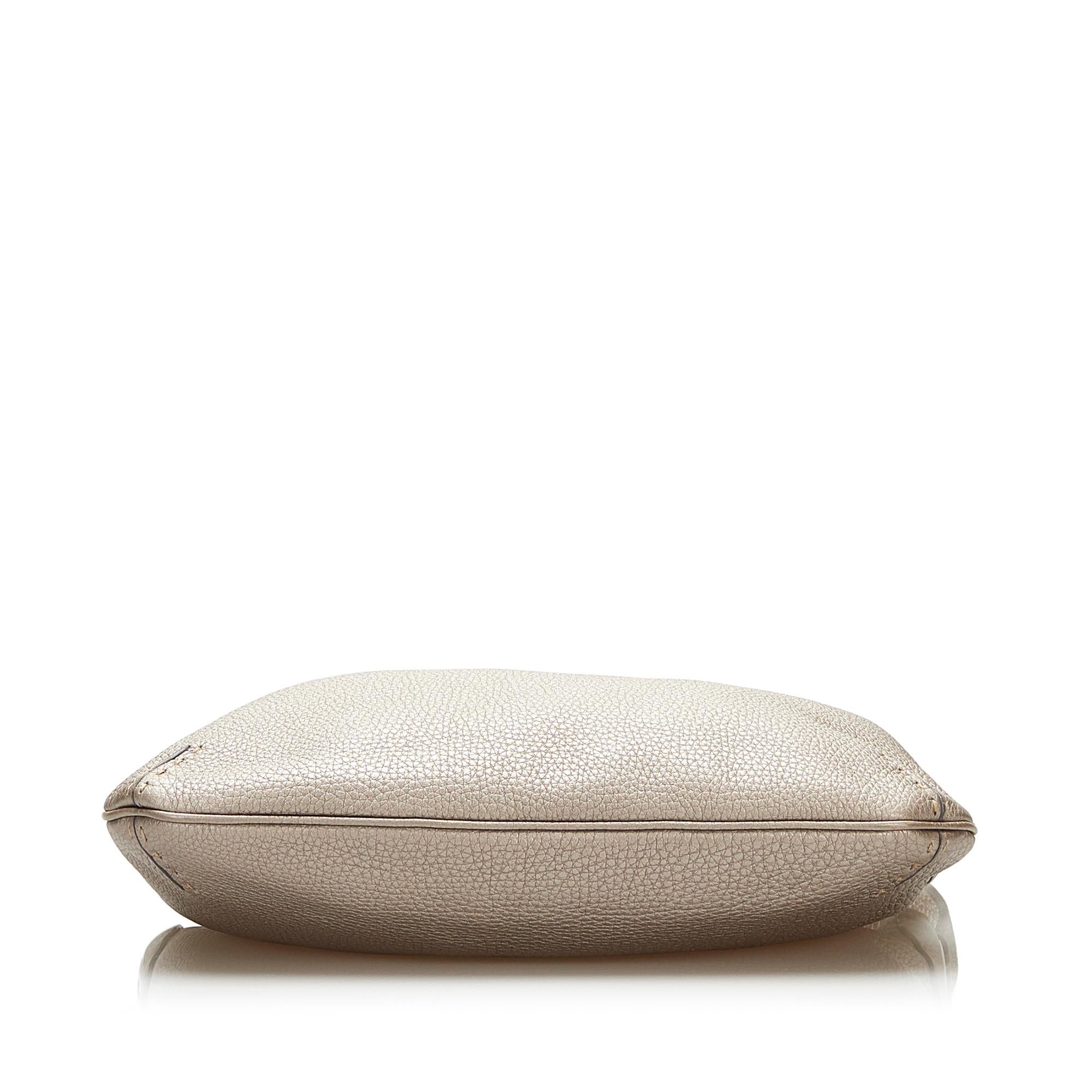 Fendi Leather Crossbody Bag (SHG-35431)