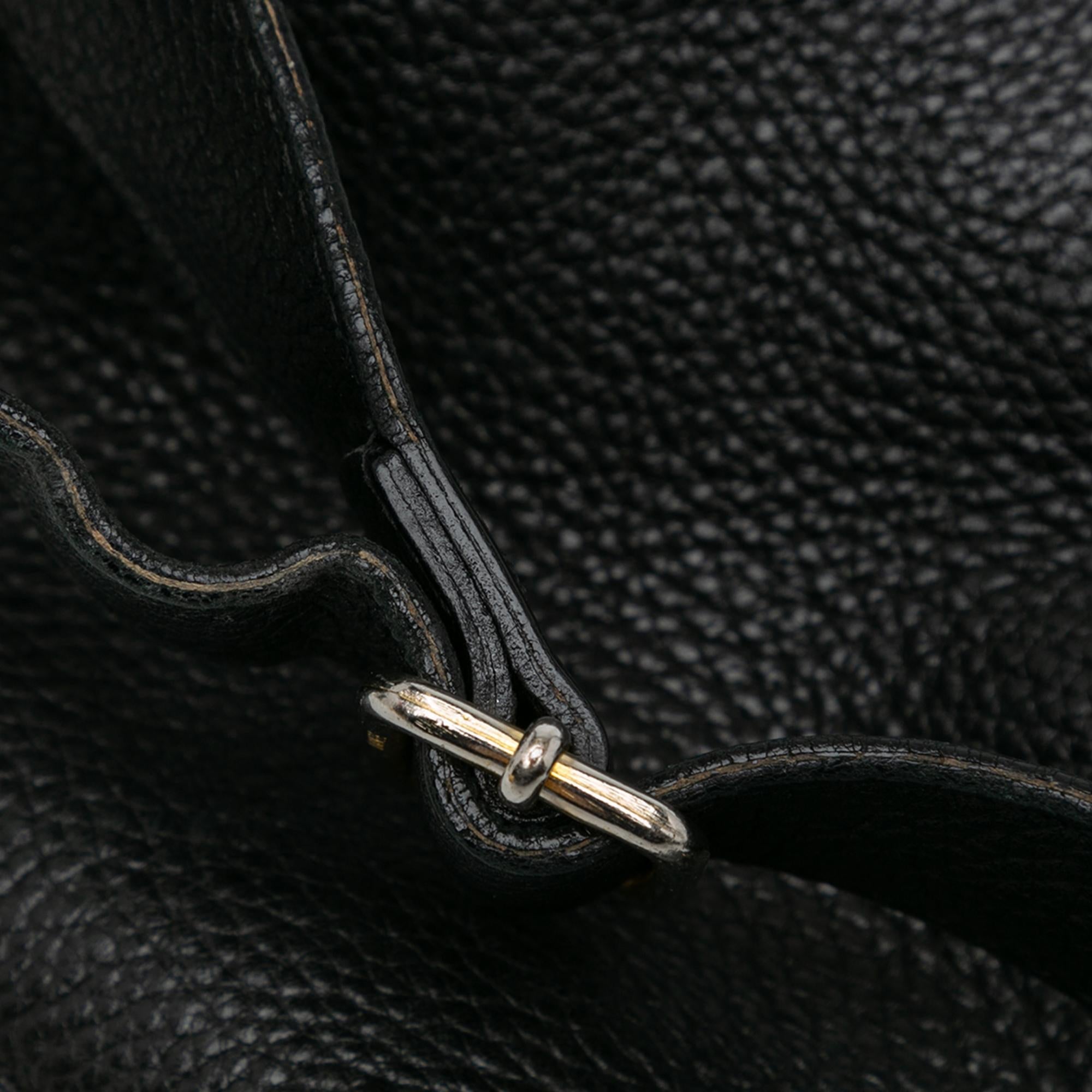 Fendi Leather Drawstring Backpack (SHG-hBWU1r)