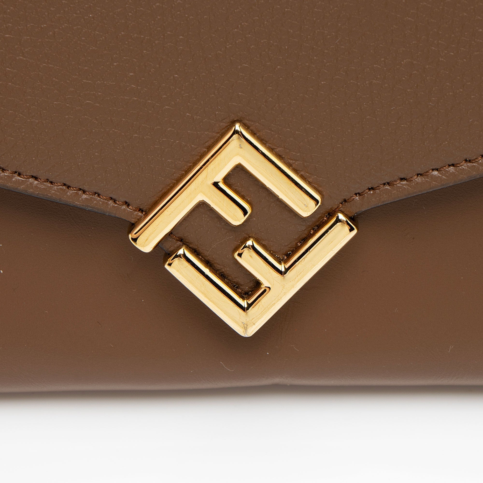 Fendi Leather FF Diamonds Continental Wallet with Chain (SHF-veWU7c)