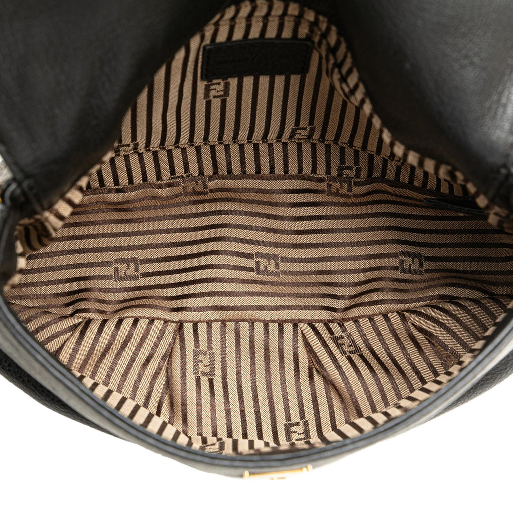 Fendi Leather Fendista Pochette Crossbody (SHG-k6jZOY)