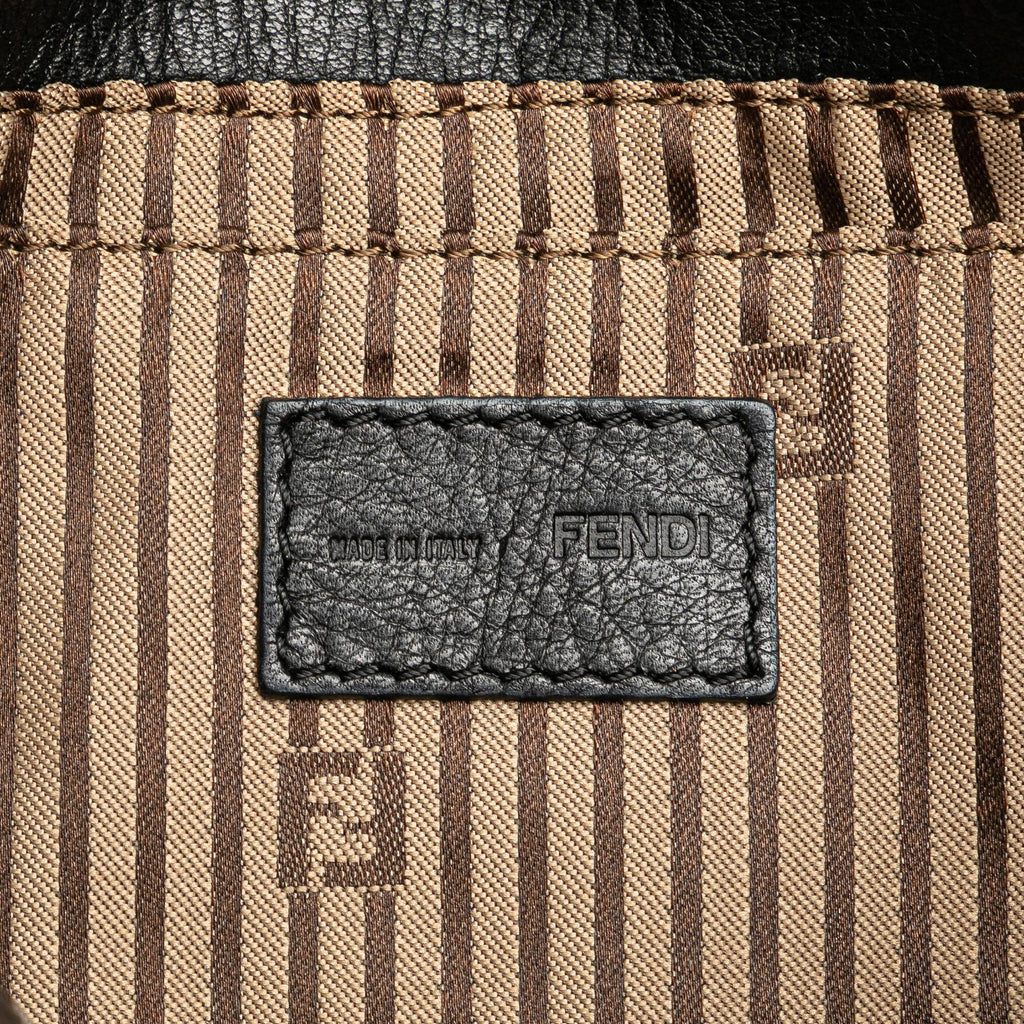 Fendi Leather Fendista Pochette Crossbody (SHG-k6jZOY)