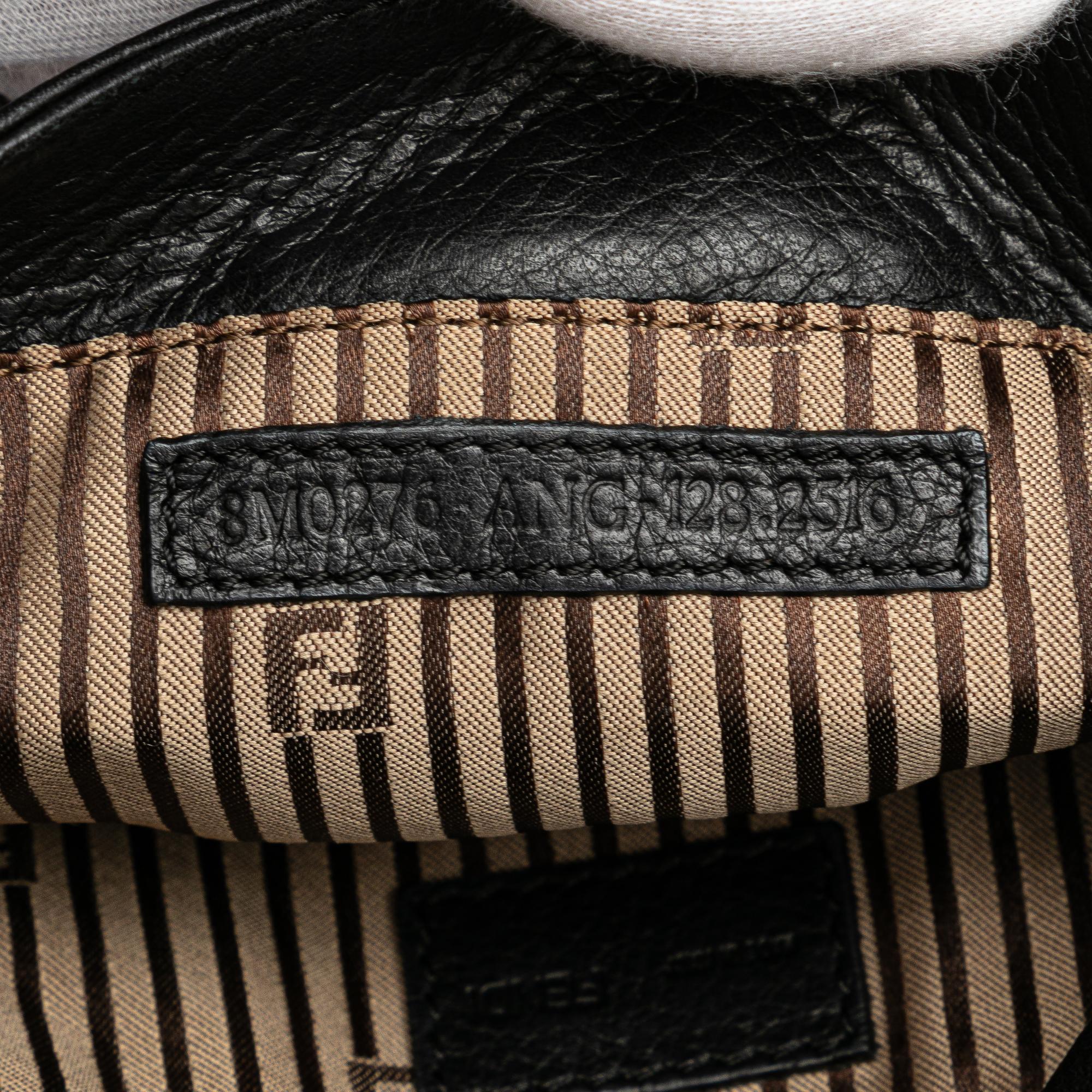 Fendi Leather Fendista Pochette Crossbody (SHG-k6jZOY)