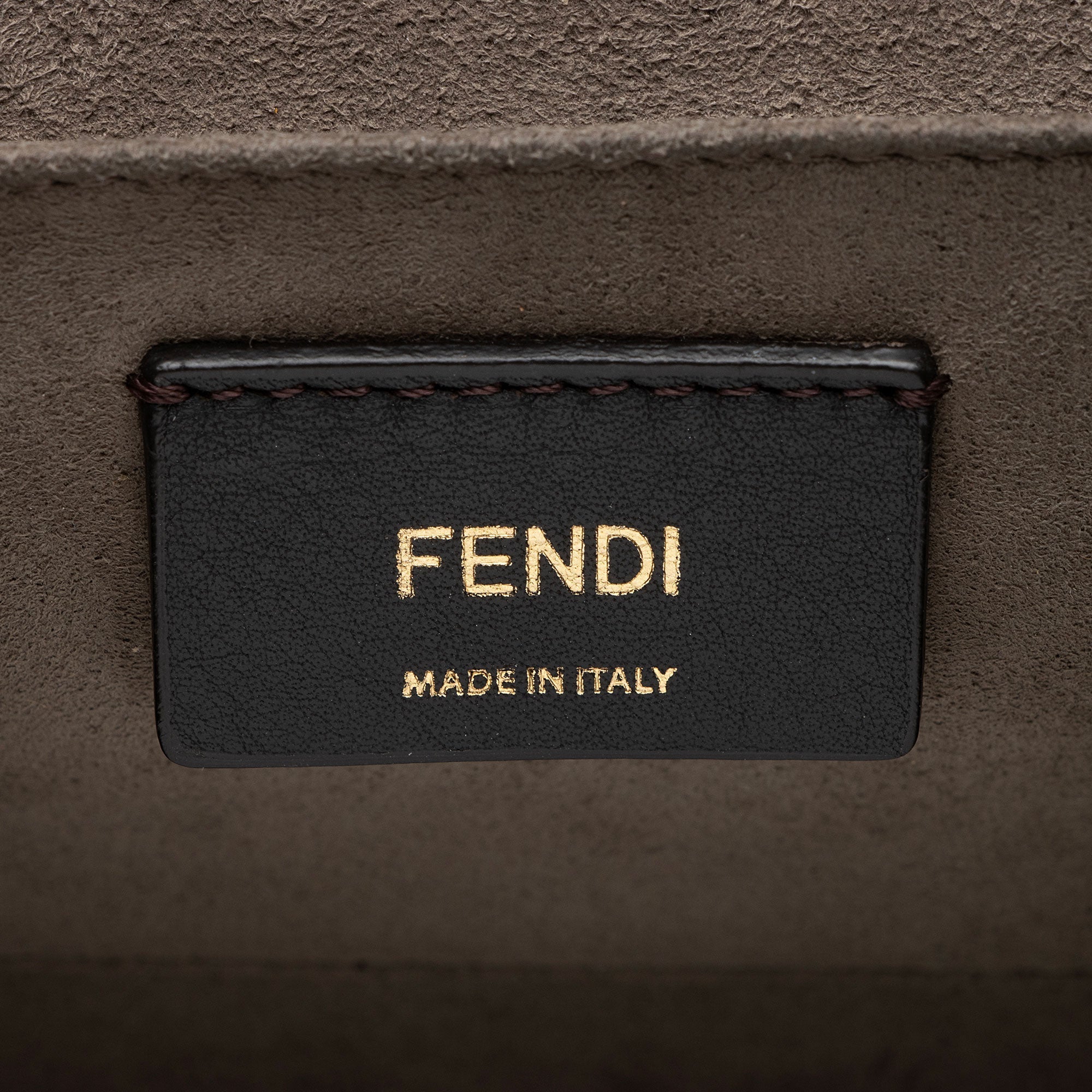 Fendi Leather Kan I F Medium Shoulder Bag (SHF-odjd0J)