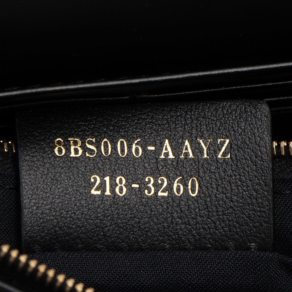 Fendi Embossed Vitello King Logo Wallet on Chain (SHF-23qfv8)