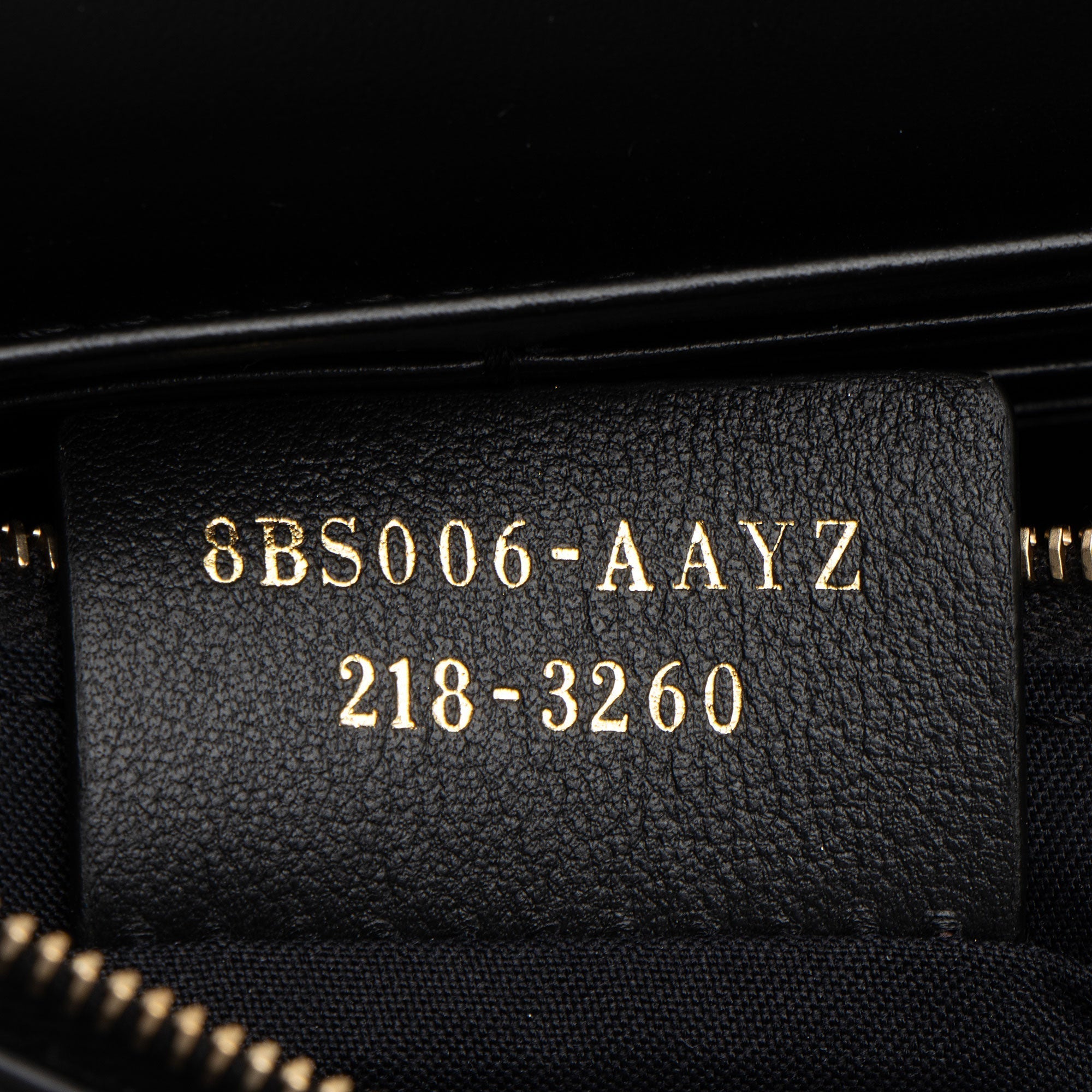 Fendi Embossed Vitello King Logo Wallet on Chain (SHF-23qfv8)