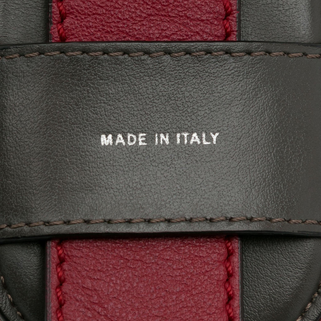 Fendi Leather Mon Tresor Bucket Bag (SHG-8qKIzU)