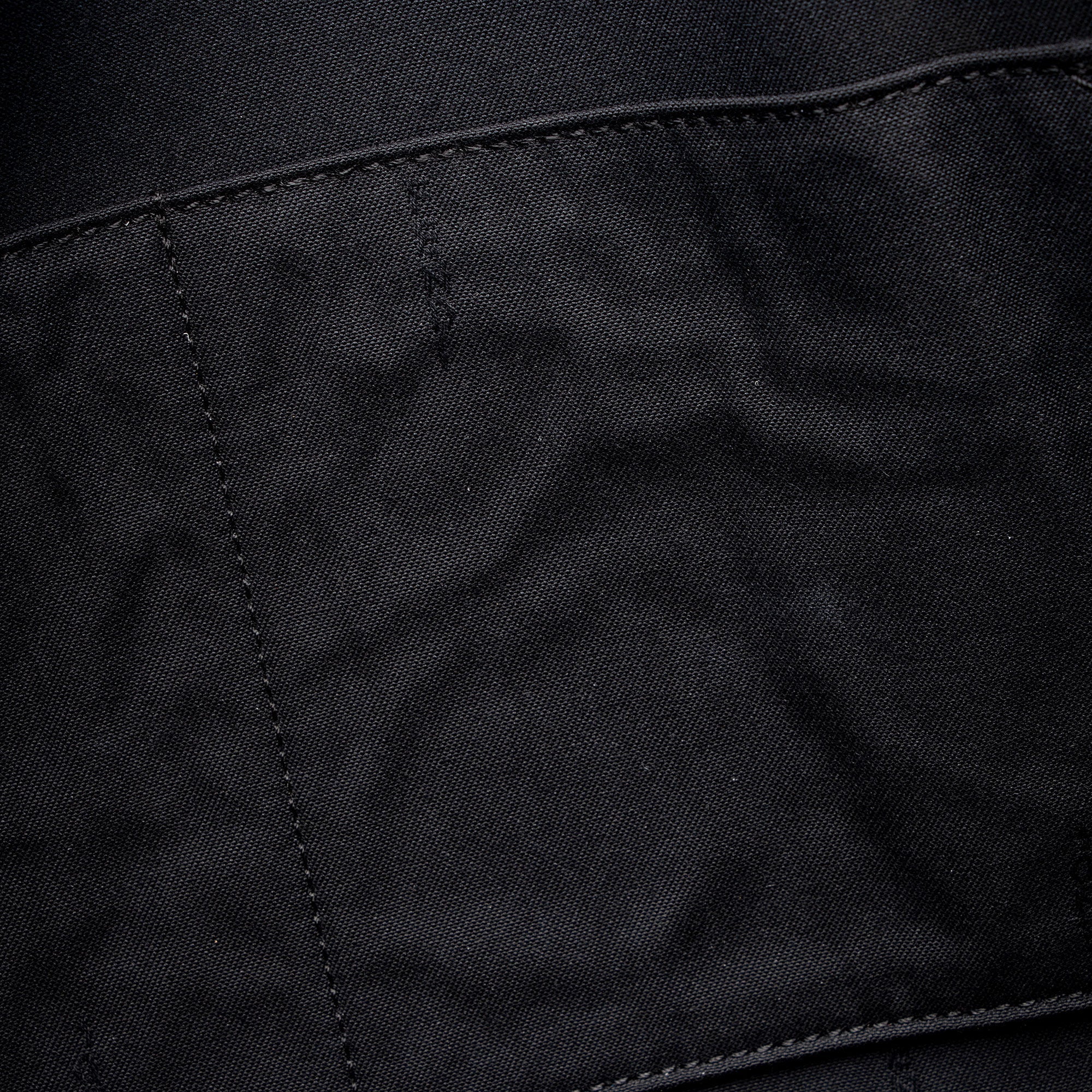 Fendi Leather Multicolor Studded Zip Pouch (SHF-p0OjB0)