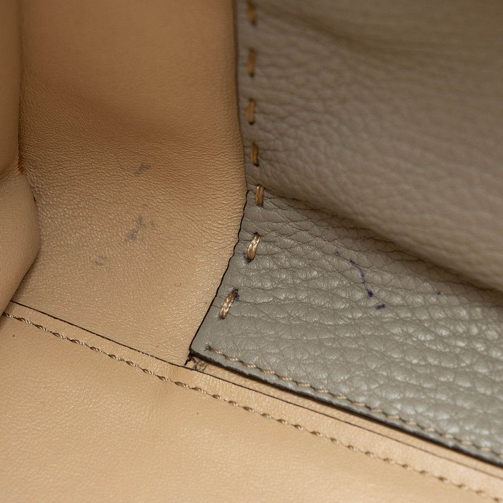 Fendi Leather Peekaboo X Lite Medium Satchel (SHF-oEYida)