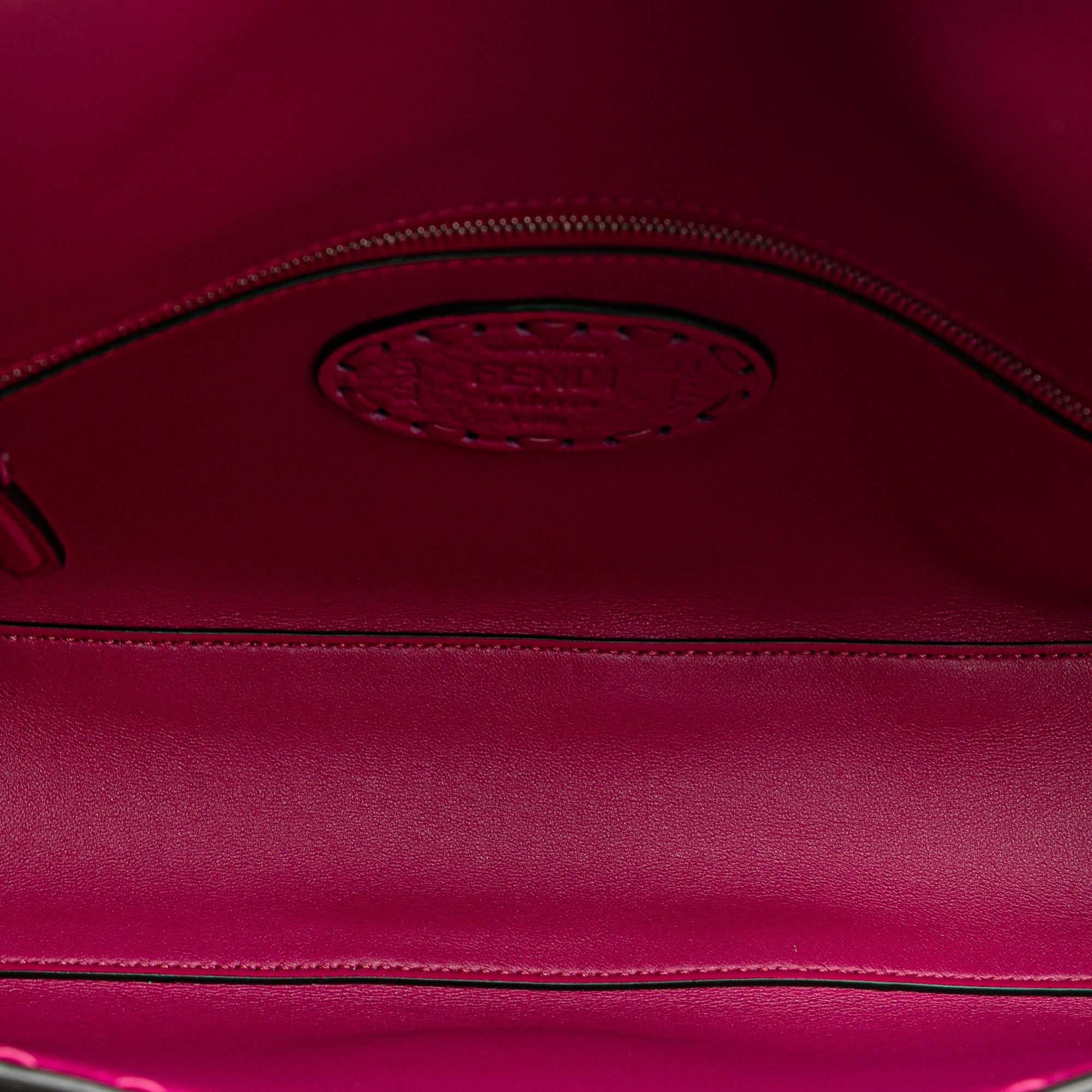 Fendi Leather Selleria Baguette Satchel (SHG-1sC4pj)