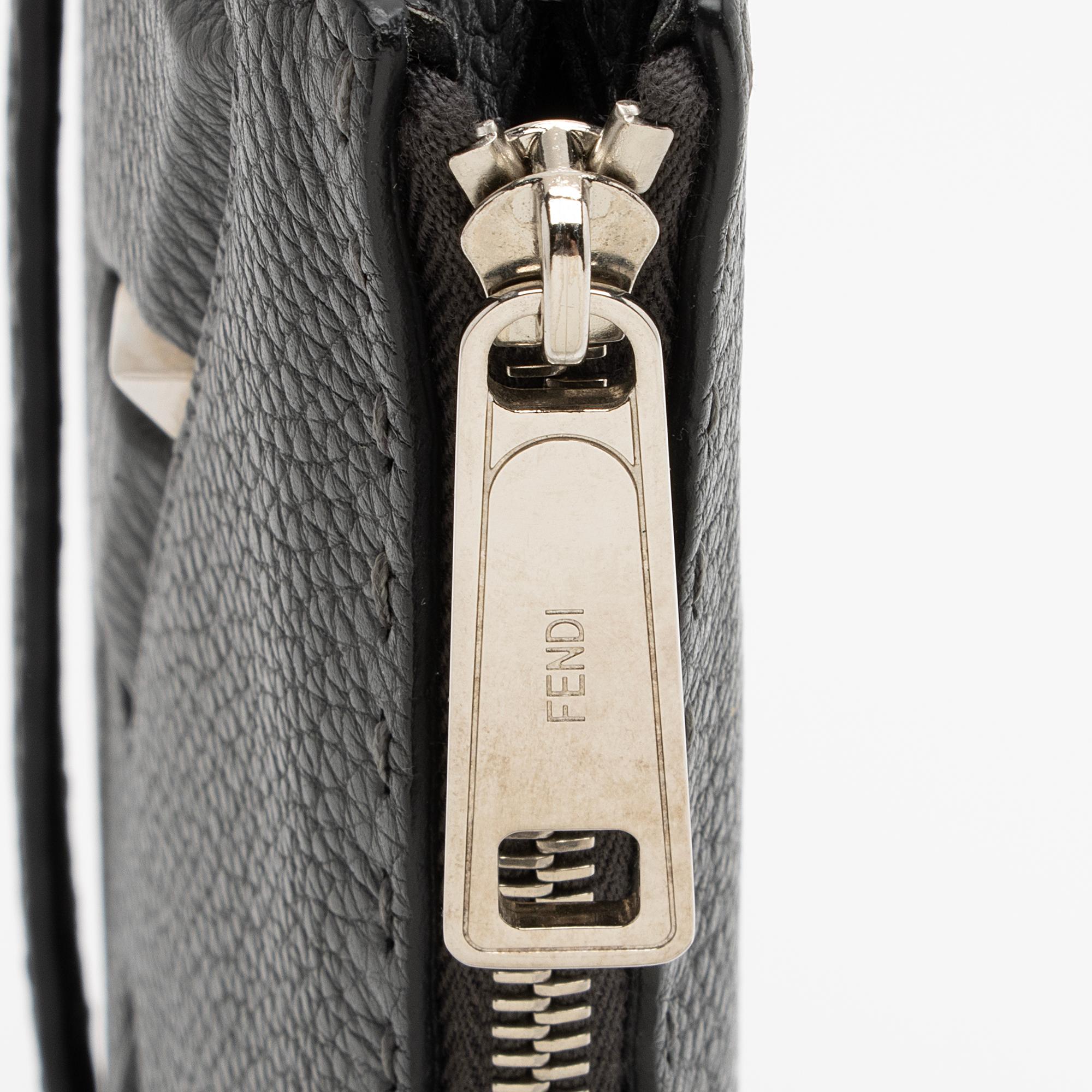 Fendi Leather Selleria  Monster Clutch (SHF-hyUZqB)