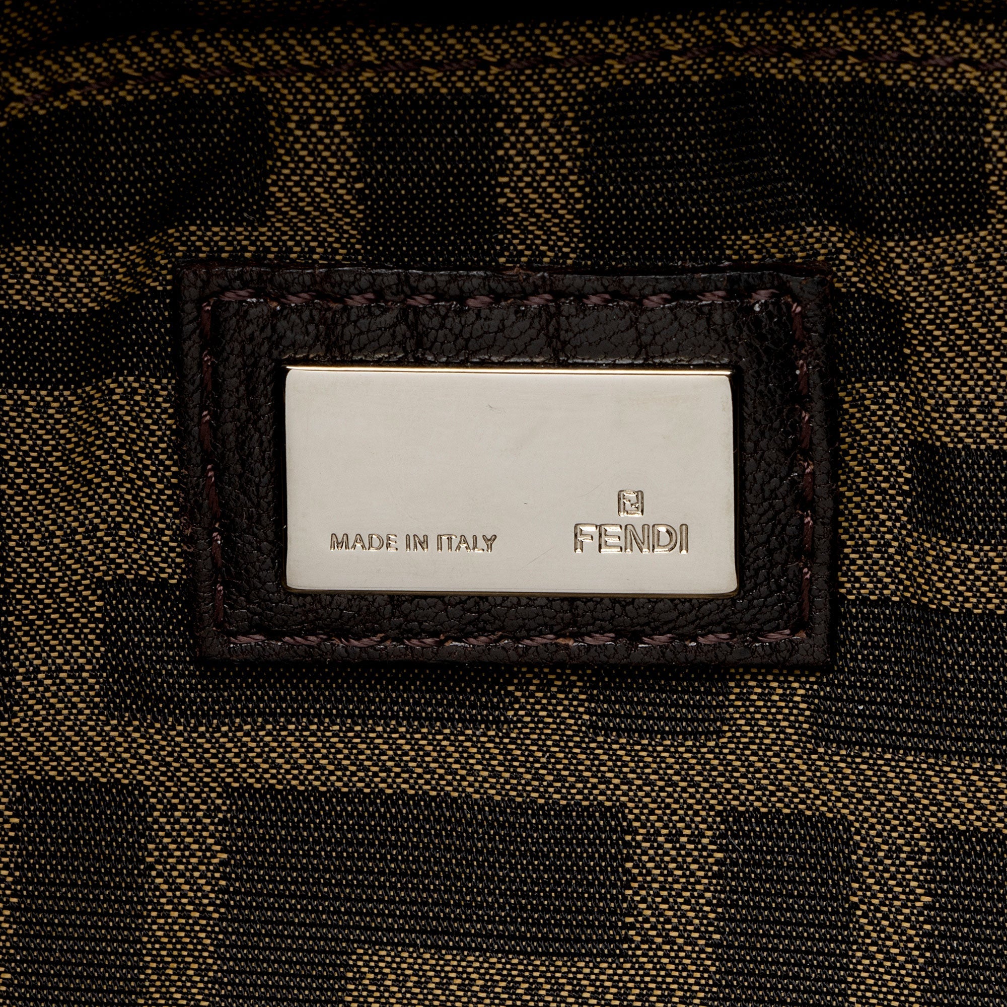 Fendi Leather Spy Baby Satchel (SHF-gPwLc8)