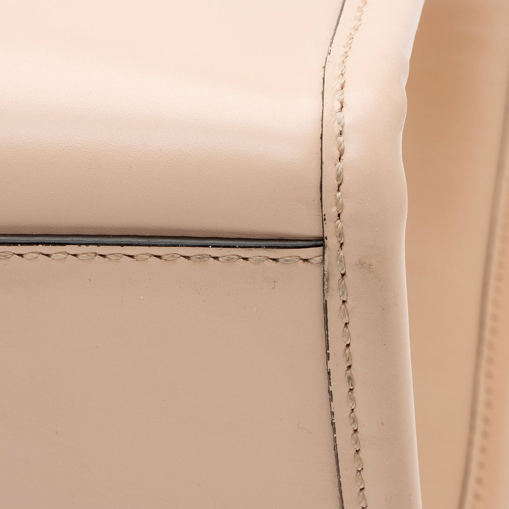 Fendi Leather Sunshine Medium Shopper Tote (SHF-TLlb2r)