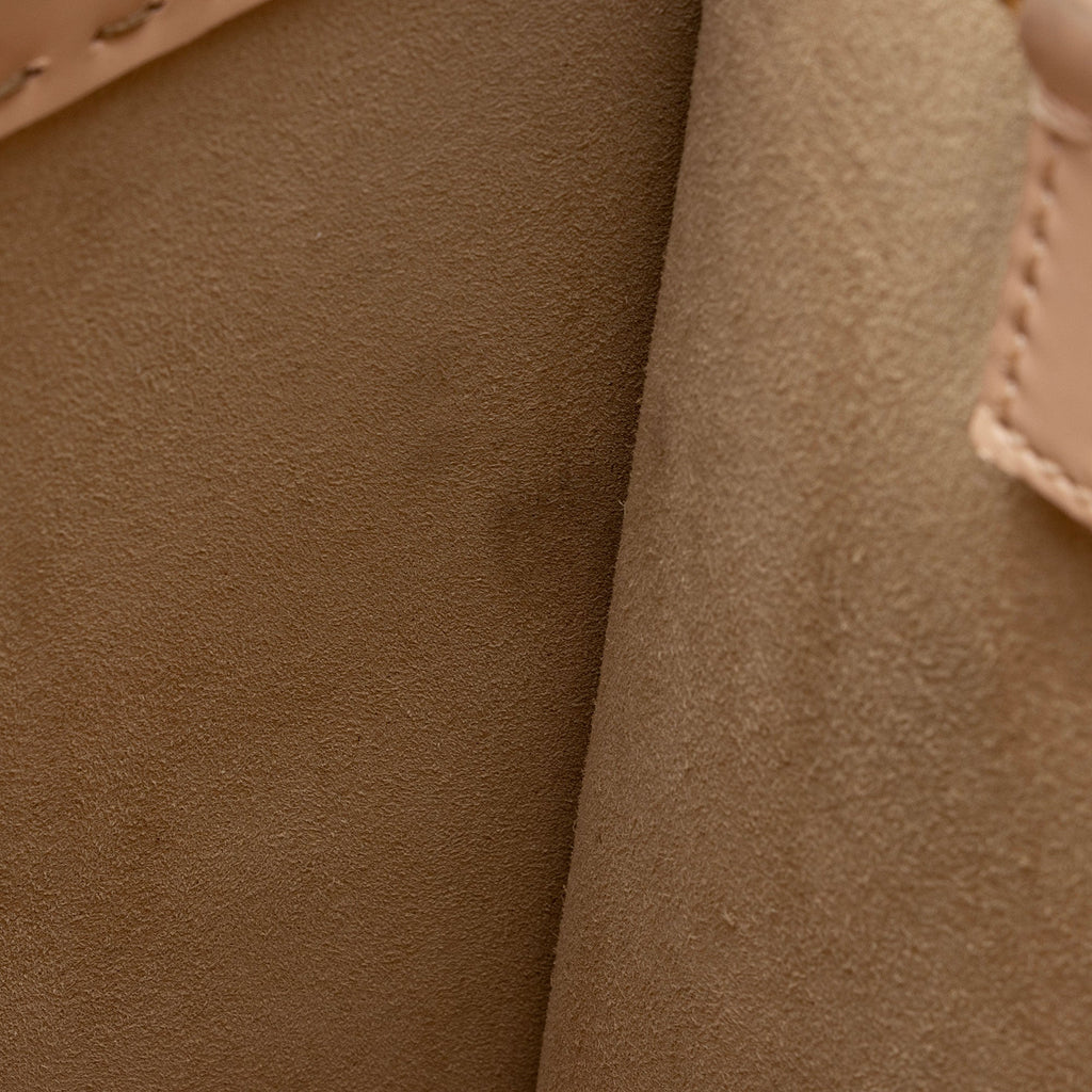 Fendi Leather Sunshine Medium Shopper Tote (SHF-TLlb2r)