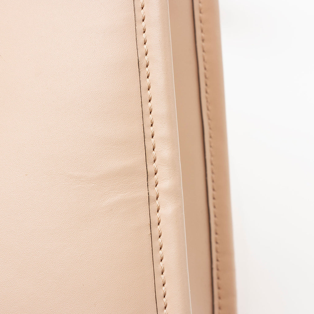 Fendi Leather Sunshine Medium Shopper Tote (SHF-BvSOLv)