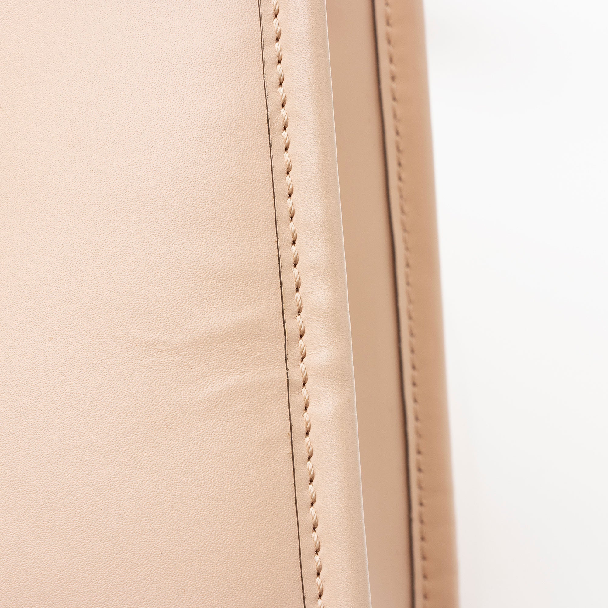 Fendi Leather Sunshine Medium Shopper Tote (SHF-BvSOLv)