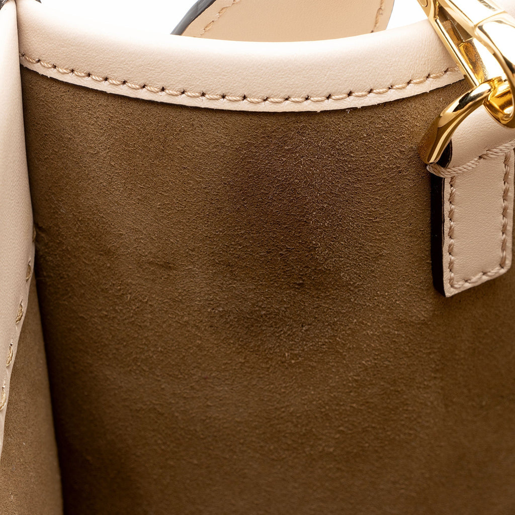 Fendi Leather Sunshine Medium Shopper Tote (SHF-VVIsQc)