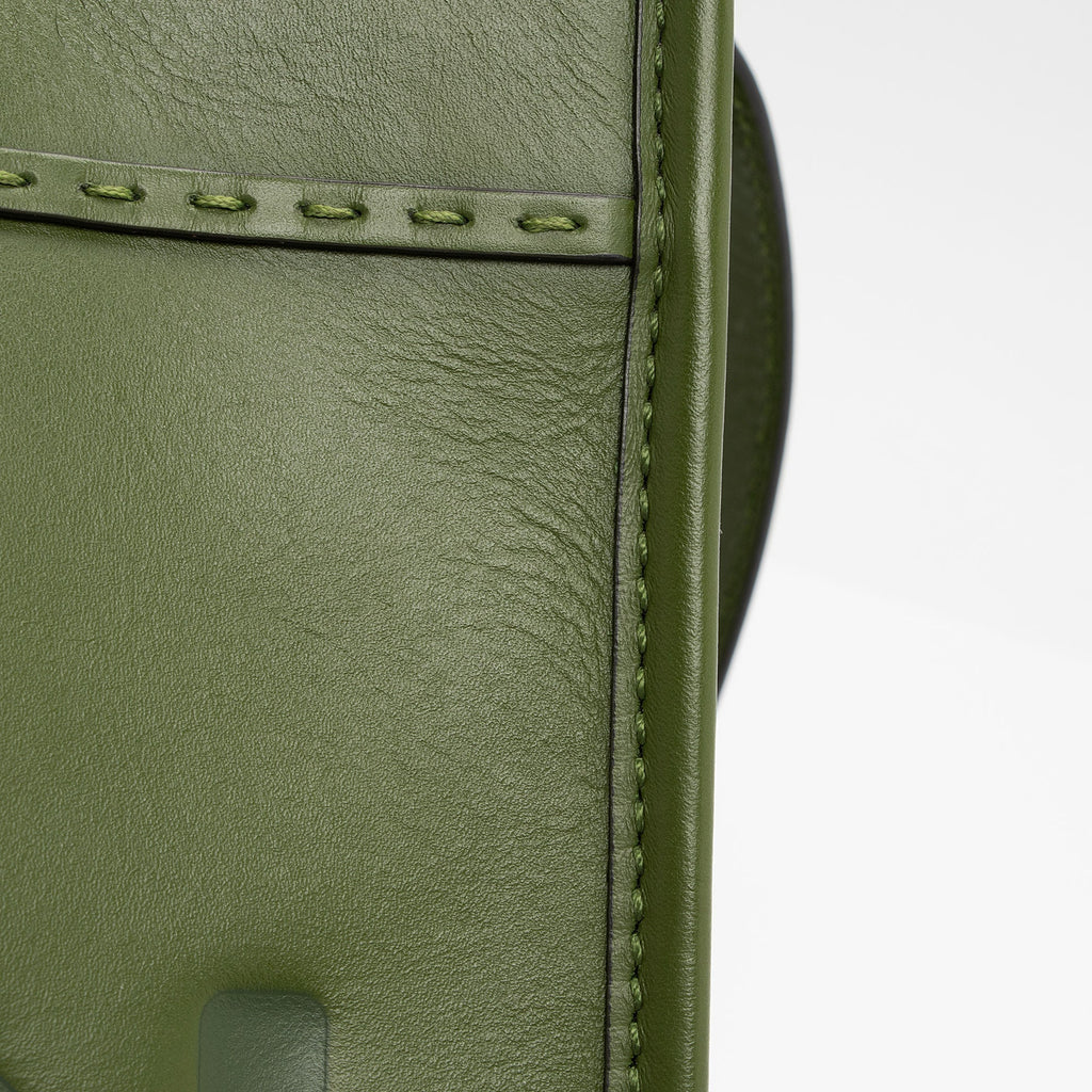 Fendi Leather Sunshine Medium Shopper Tote (SHF-TeDYFF)