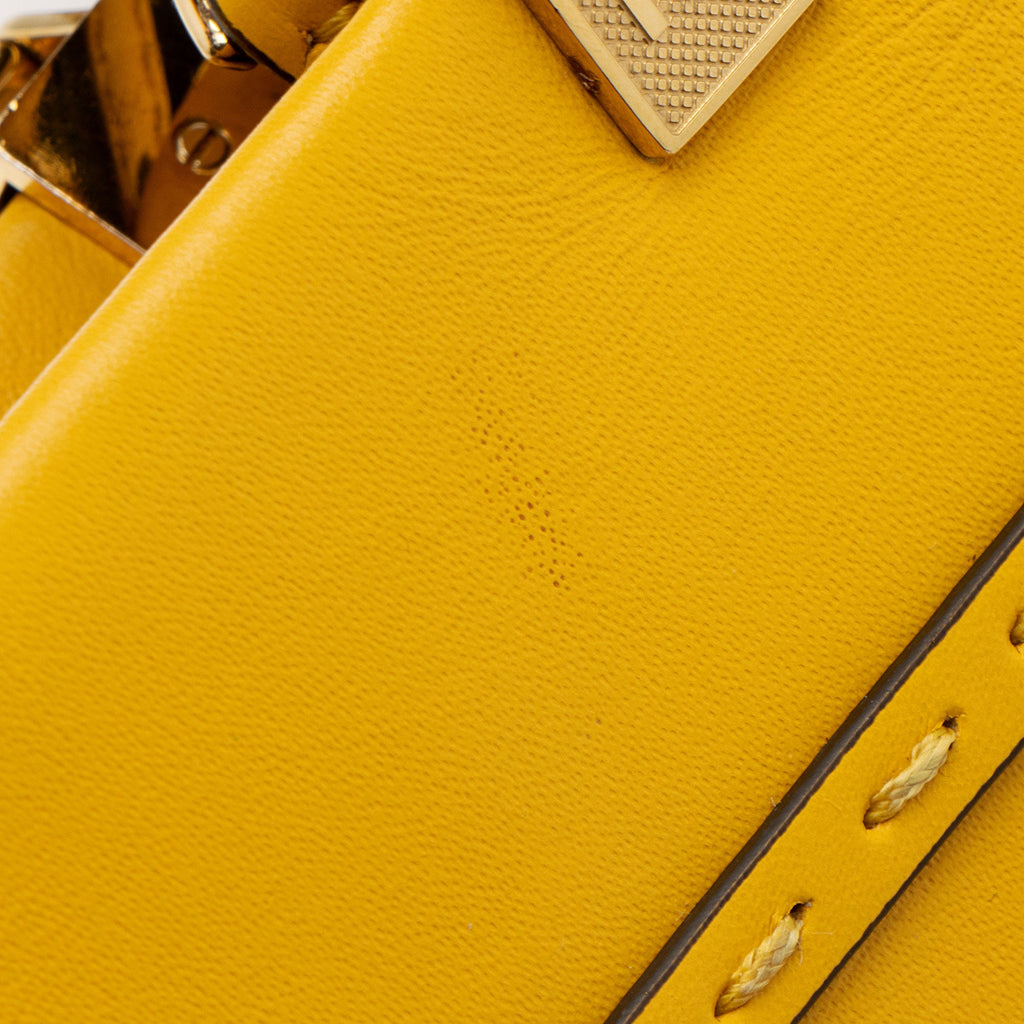 Fendi Leather Sunshine Mini Shopper Tote (SHF-gwczKA)
