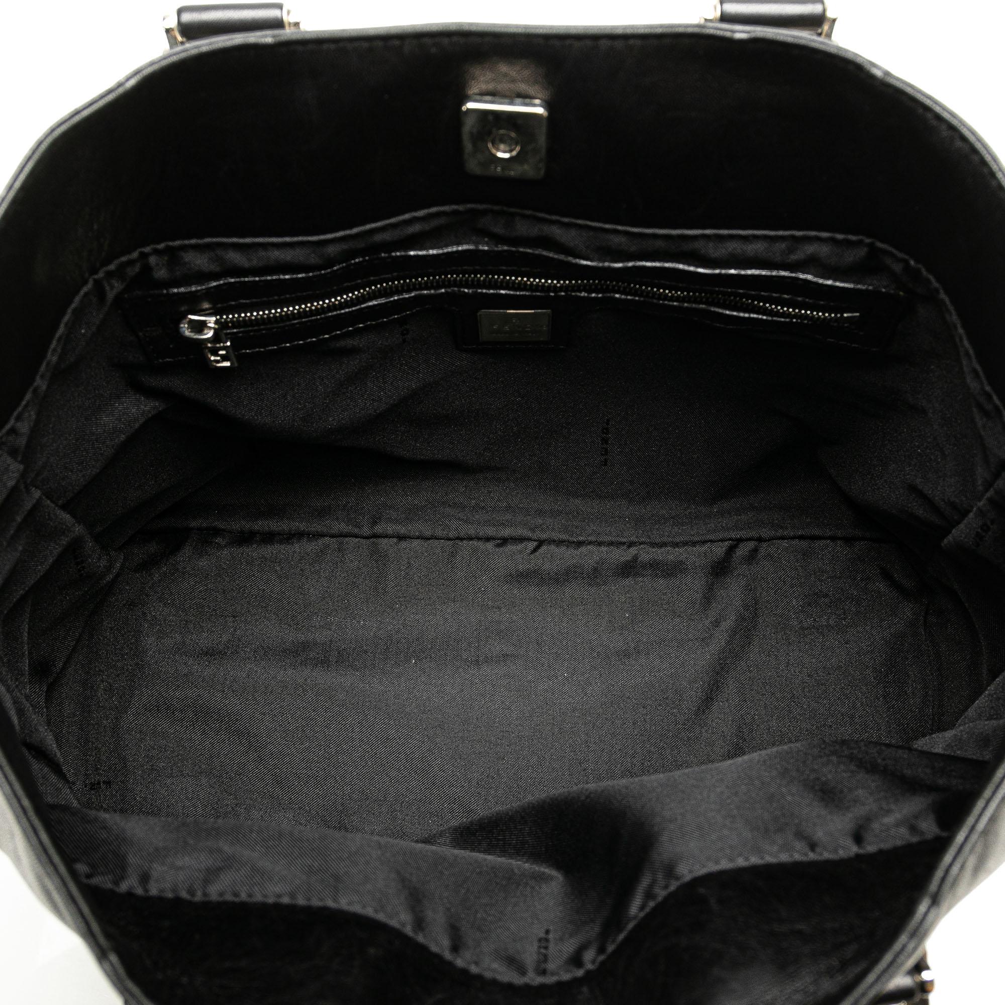 Fendi Leather Twins Handbag (SHG-cAh655)