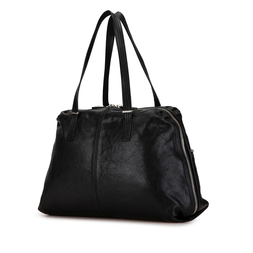Fendi Leather Unzipped Shoulder Bag (SHG-JpD9gb)