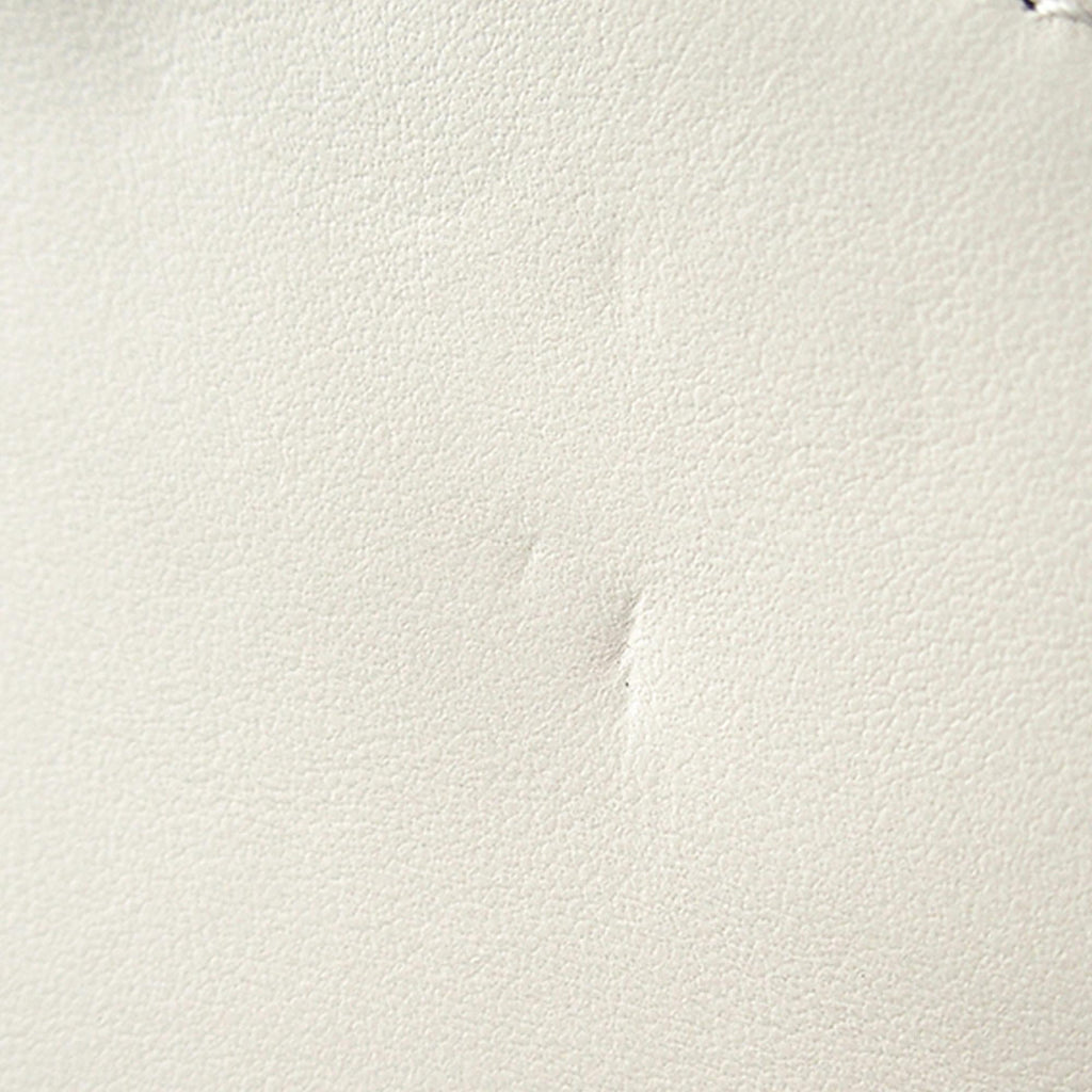 Fendi Leather Vocabulary 3D Logo Zip Pouch (SHG-JtWzTA)