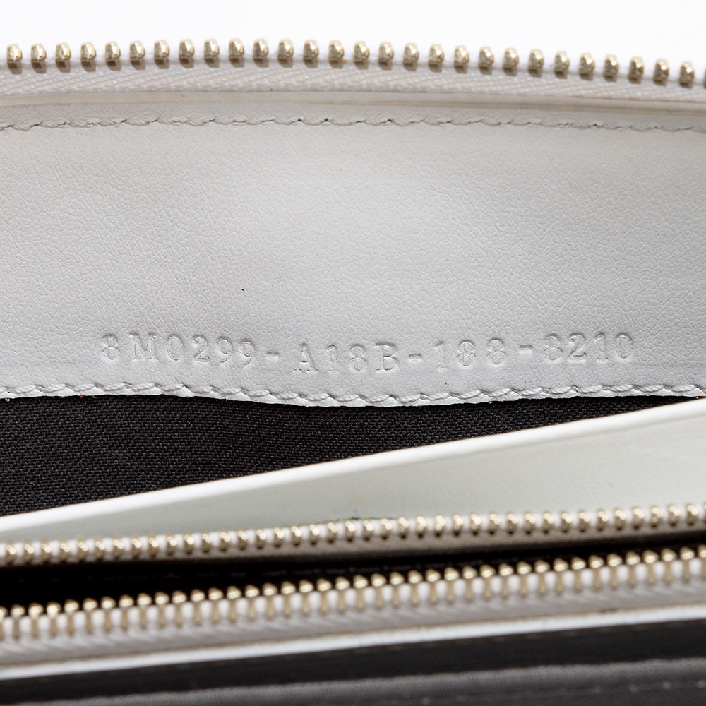 Fendi Leather F is Fendi Zip Around Wallet (SHF-21647)