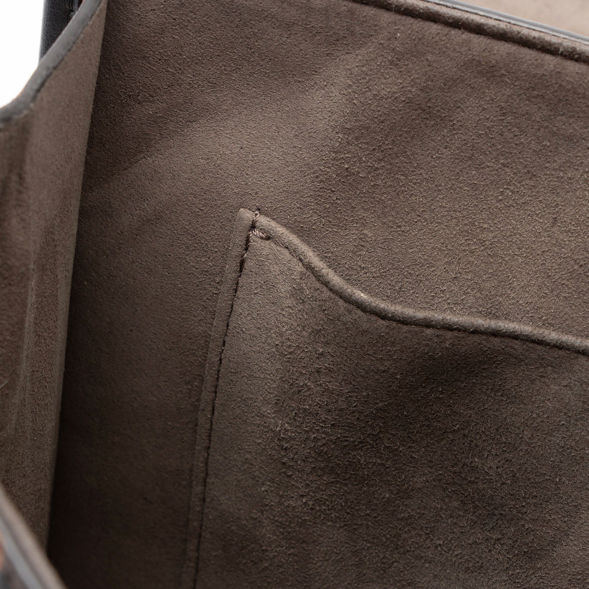 Fendi Leather Zucca Kan I Medium Shoulder Bag (SHF-yPmLhG)