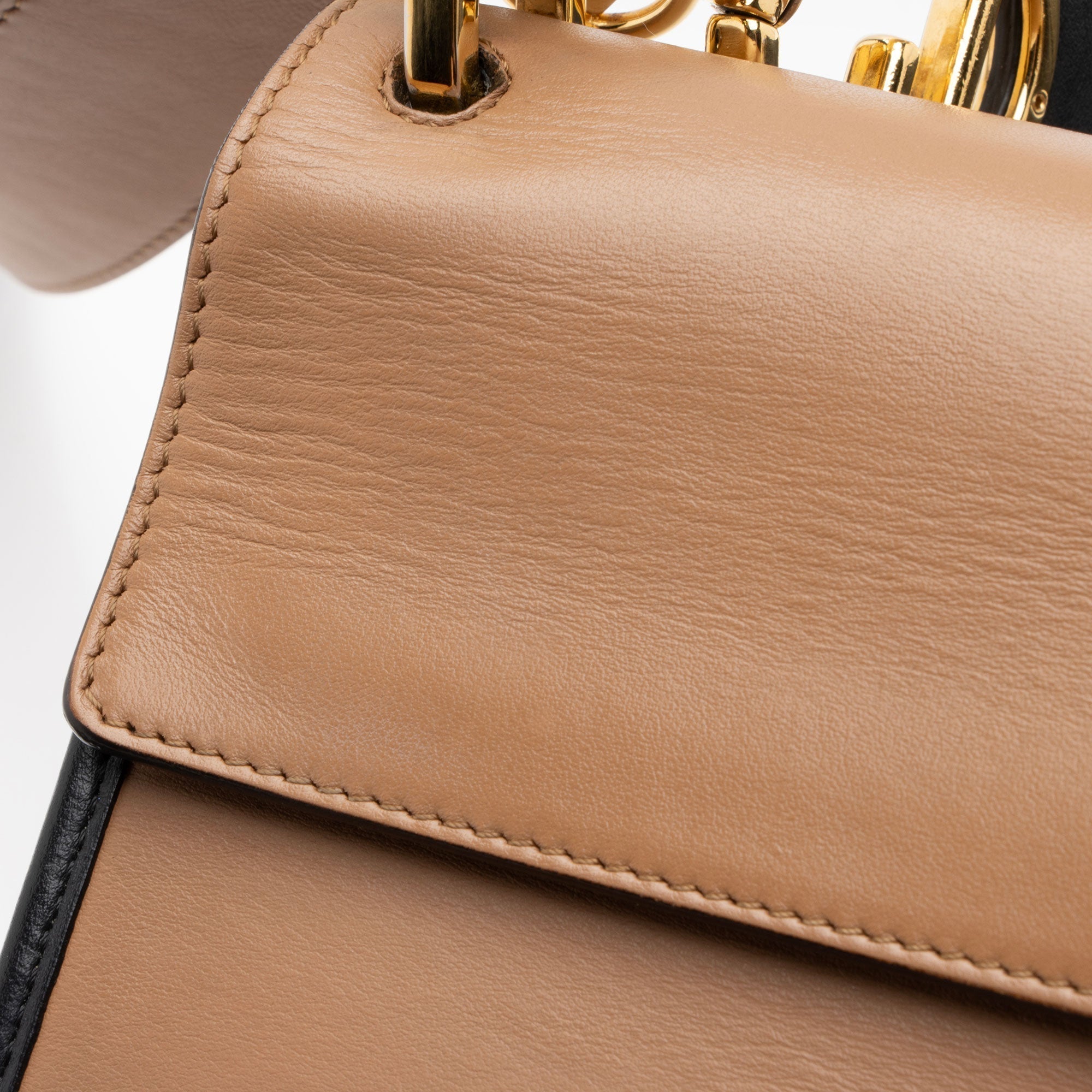 Fendi Leather Zucca Kan I Medium Shoulder Bag (SHF-yPmLhG)