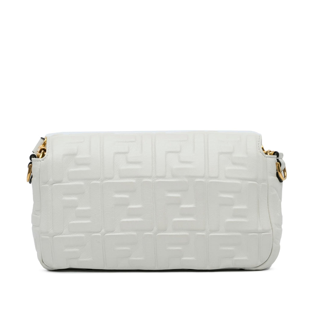 Fendi Medium Embossed FF Baguette (SHG-DinKAf)