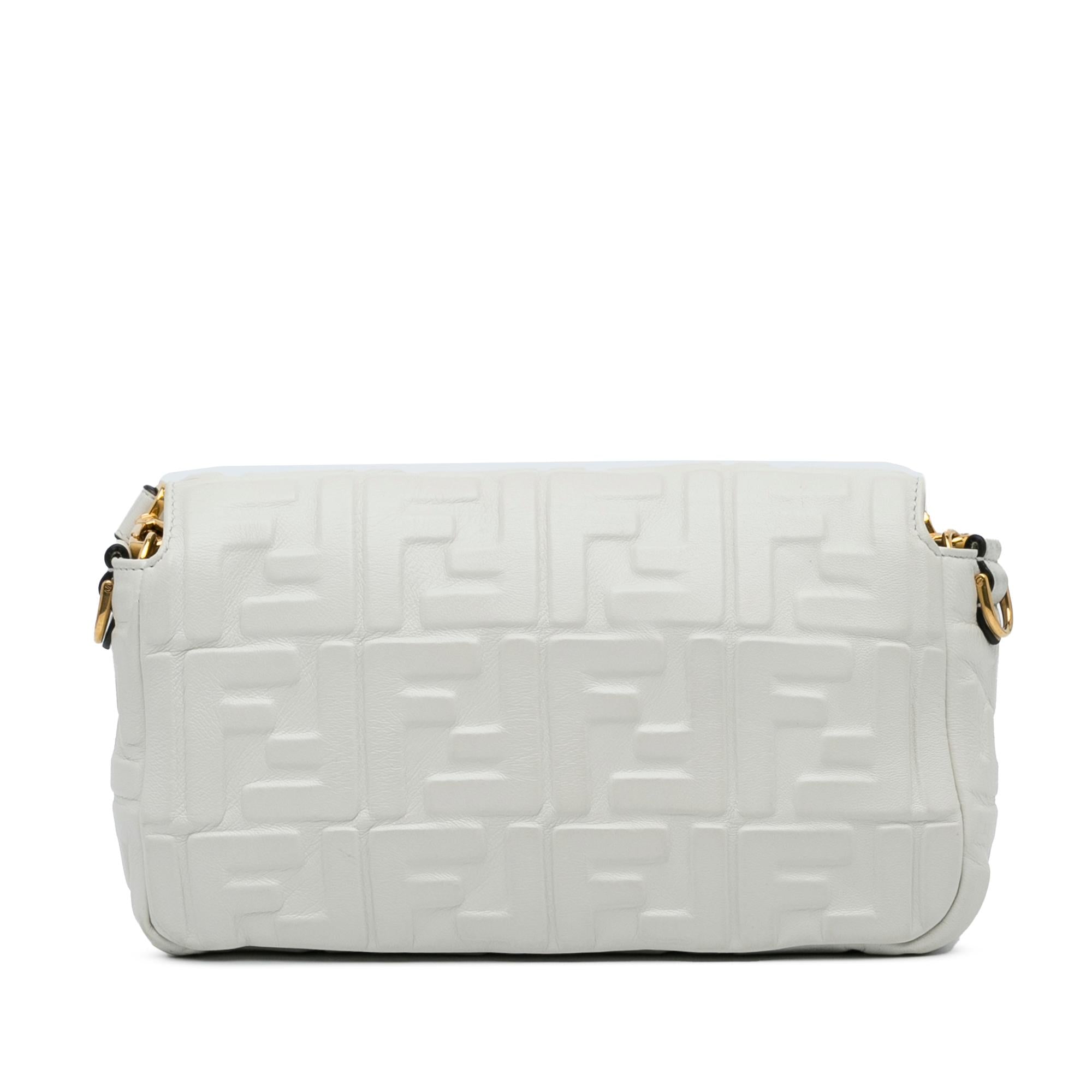 Fendi Medium Embossed FF Baguette (SHG-DinKAf)