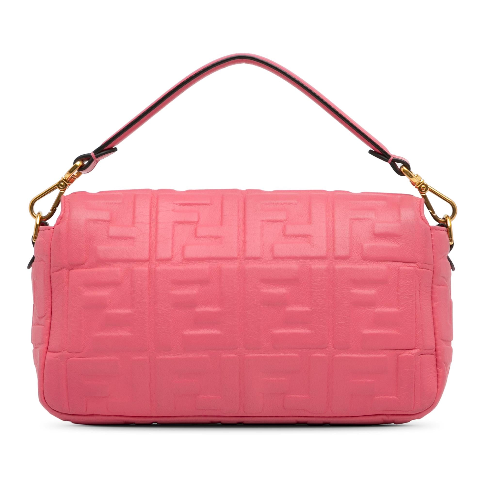 Fendi Medium Embossed FF Baguette (SHG-l1qzmb)