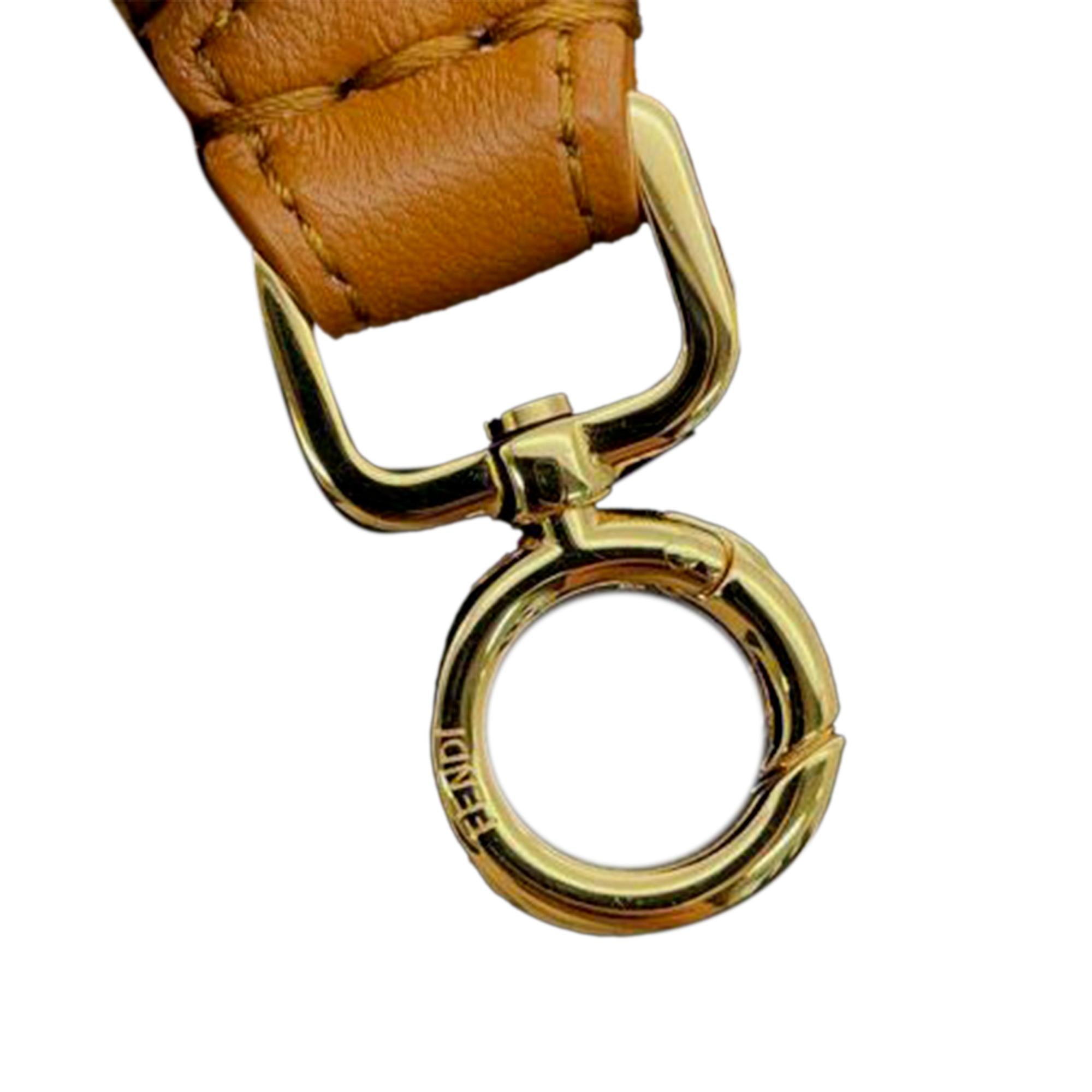 Fendi Medium Fendi First (SHG-Q6S7hb)