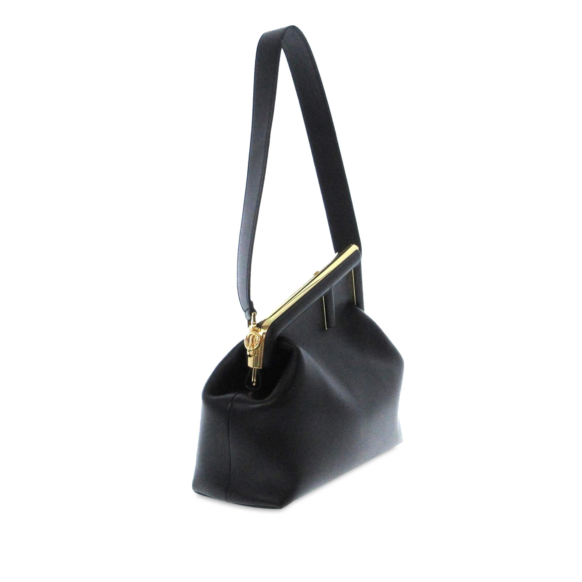 Fendi Medium Fendi First (SHG-Dj4m7Y)