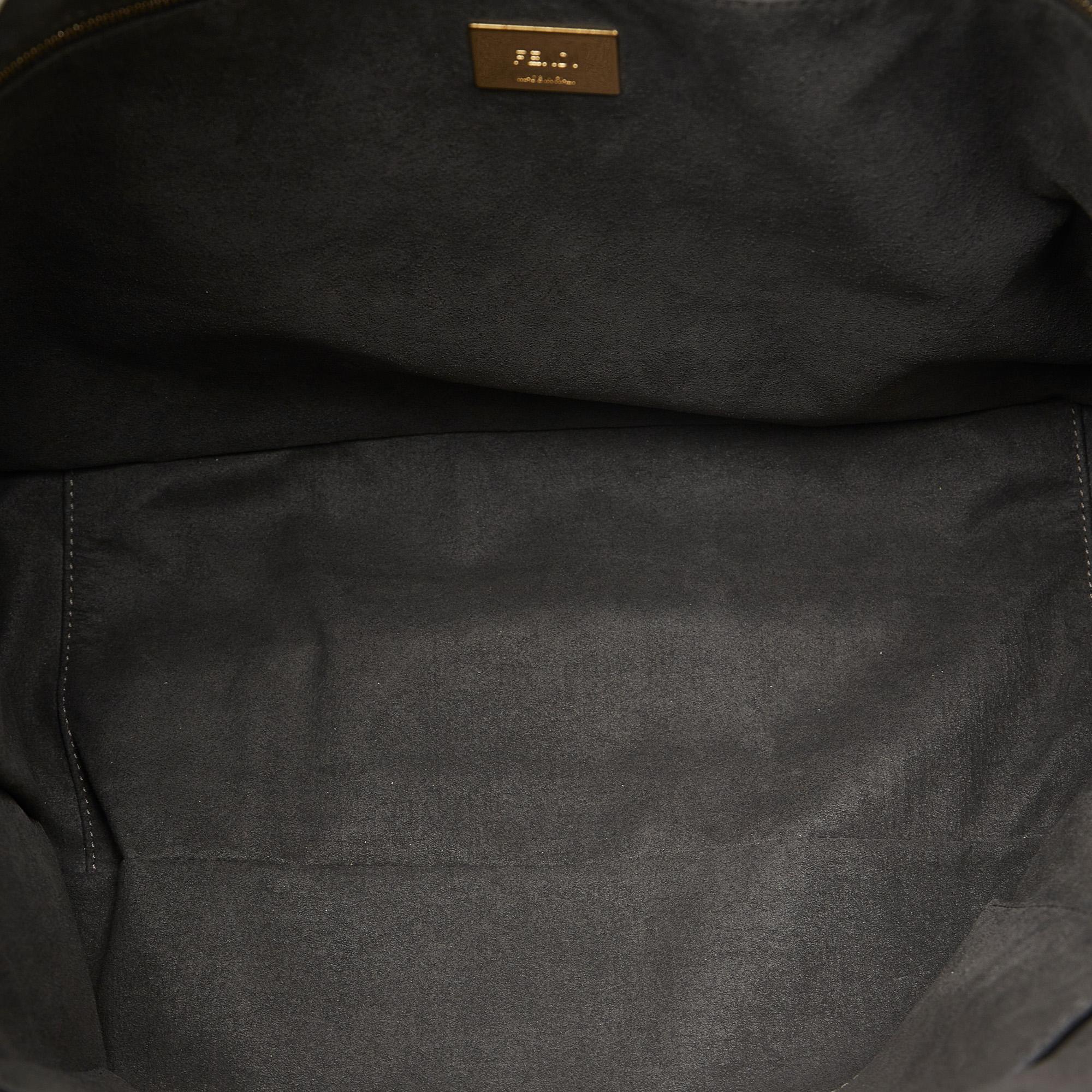 Fendi Medium Glacier FF Tote (SHG-vgVXhg)