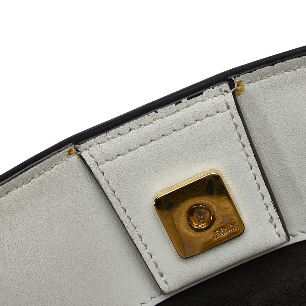 Fendi Medium Glacier FF Tote (SHG-PBFmzo)