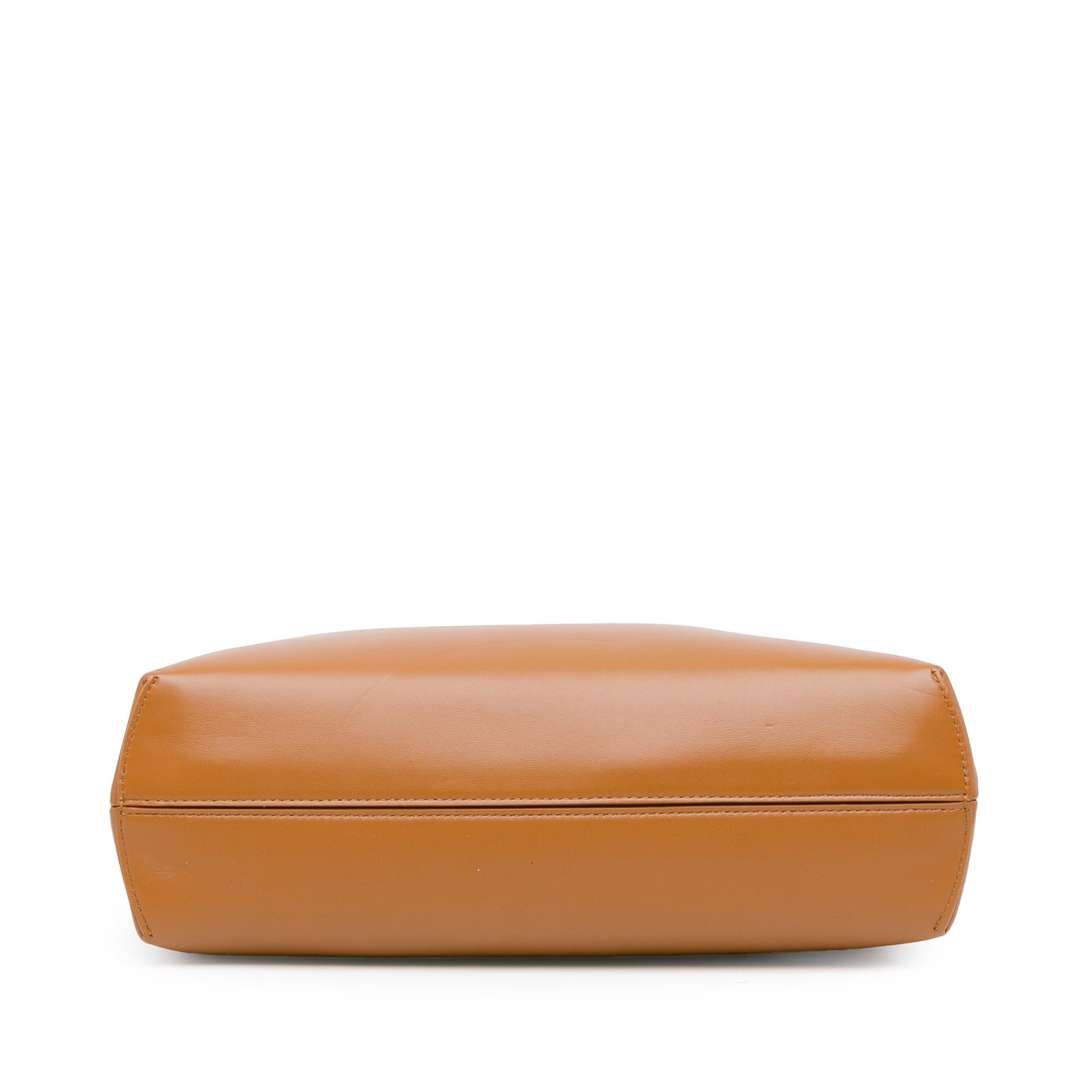 Fendi Medium Nappa Fendi First Shoulder Bag (SHG-ow7ZdB)