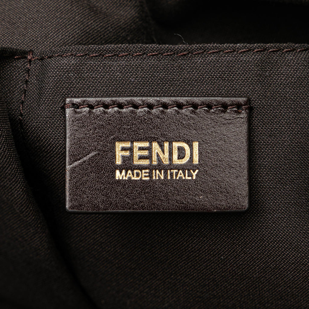 Fendi Medium Nubuck Chains Tote (SHG-3jGPAd)