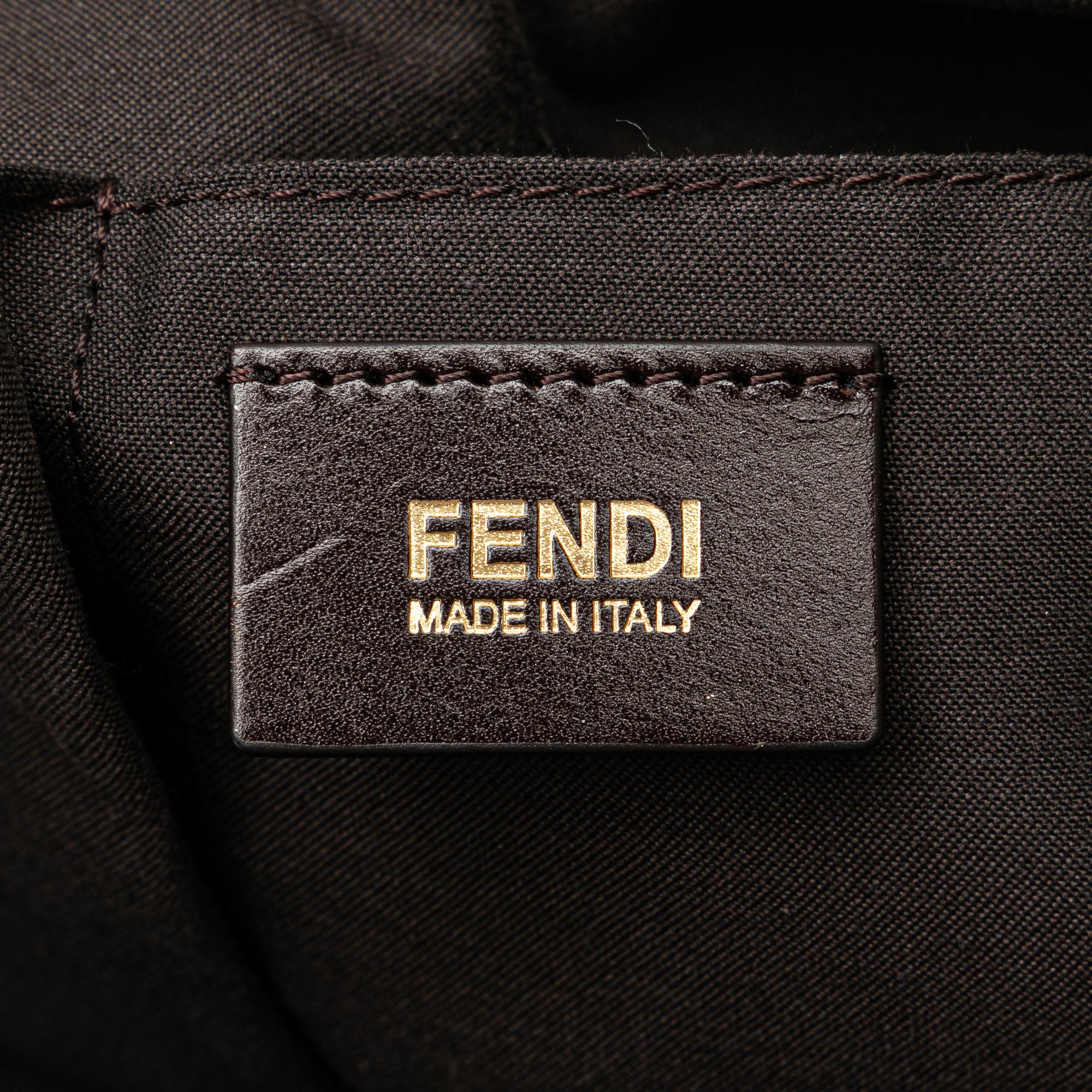Fendi Medium Nubuck Chains Tote (SHG-3jGPAd)