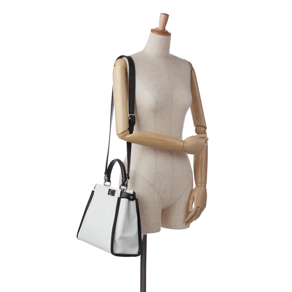 Fendi Medium Peekaboo ISeeU Satchel (SHG-gZTnl6)