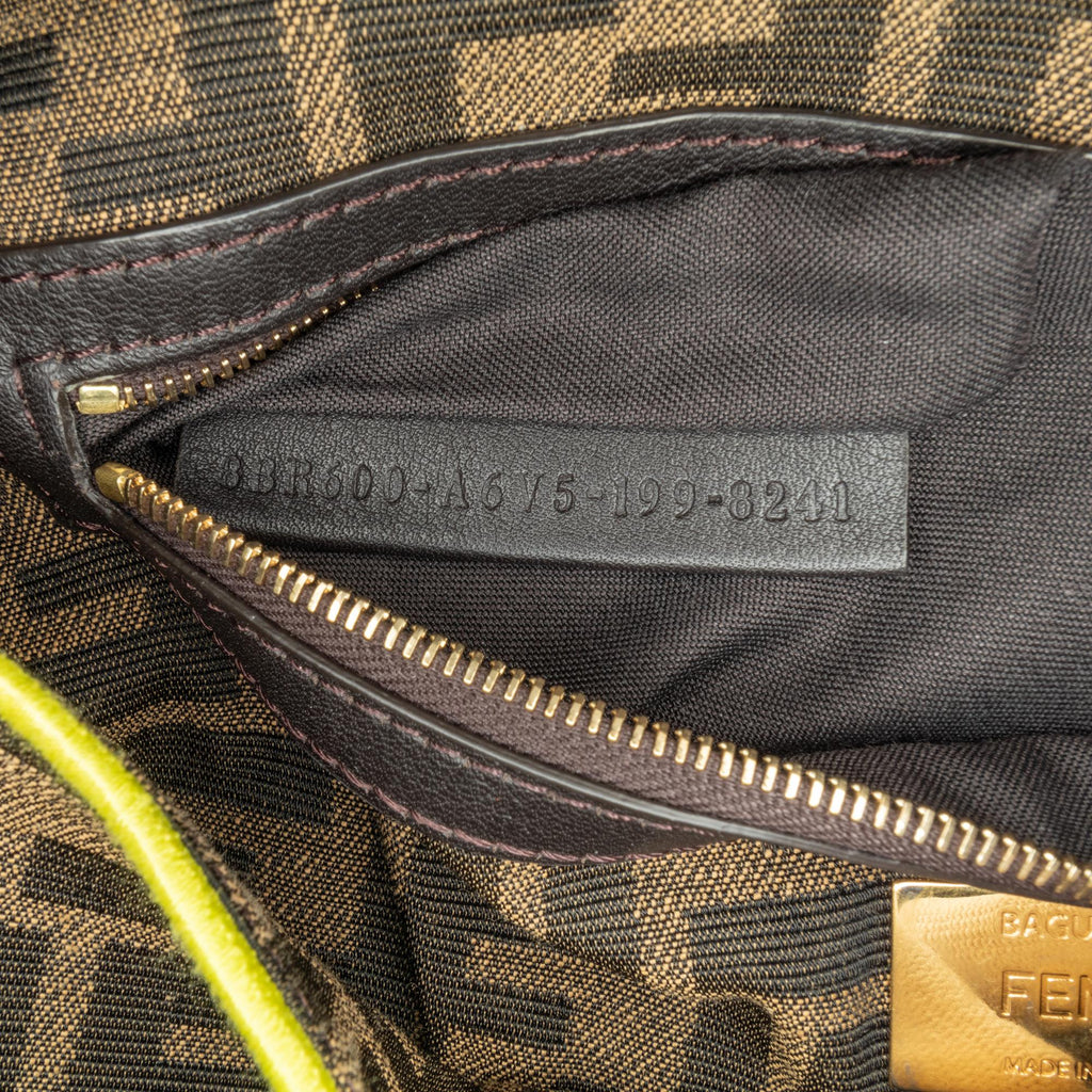 Fendi Medium Zucca Fluo Trim Baguette Satchel (SHG-jS2nD7)