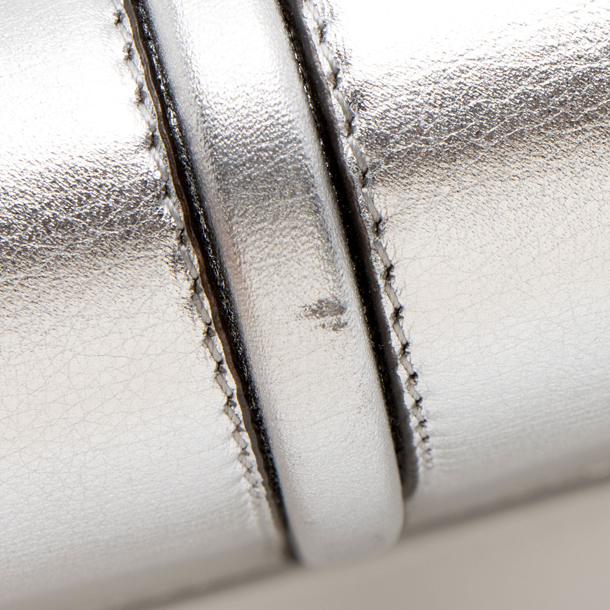 Fendi Metallic Leather Fendigraphy Wallet on Chain (SHF-yqnbzv)