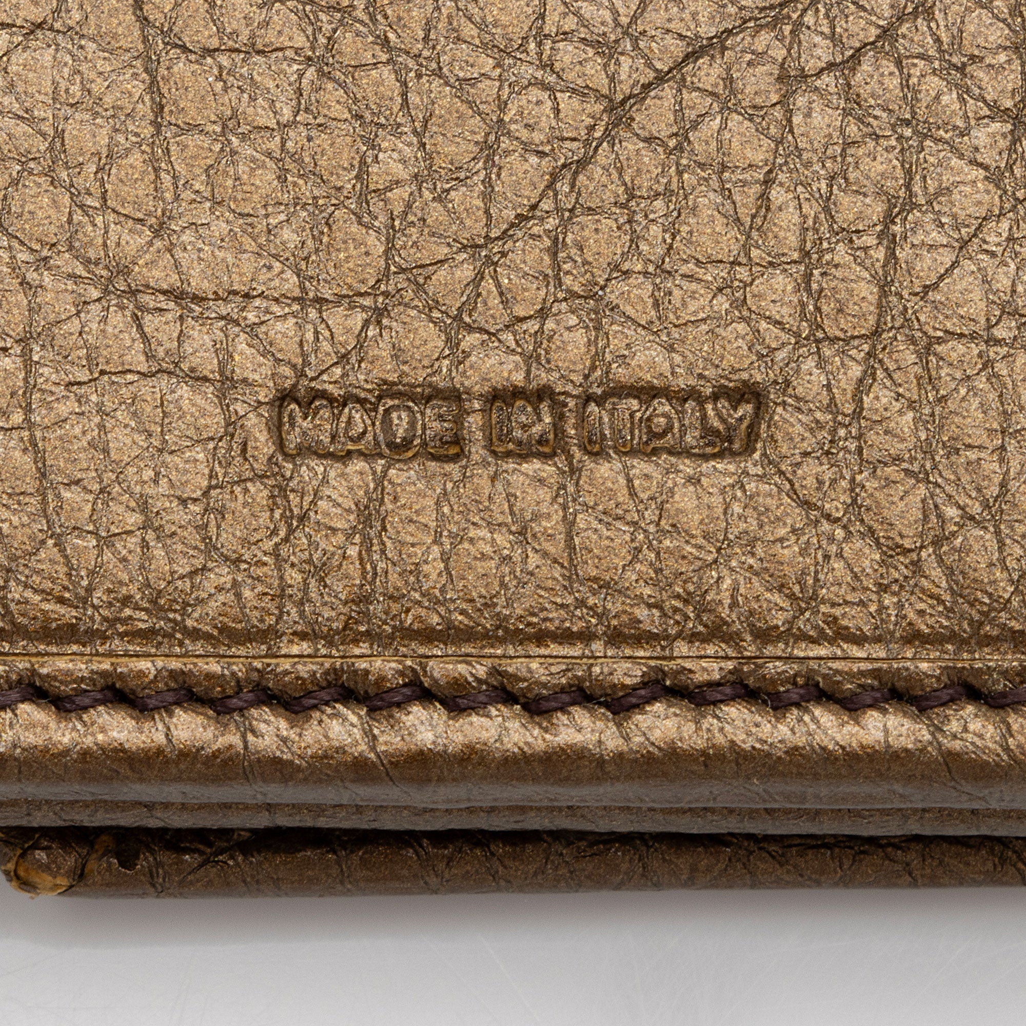 Fendi Metallic Zucca Compact Wallet (SHF-JIlxwg)