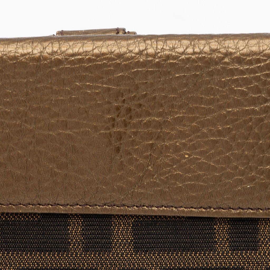 Fendi Metallic Zucca Compact Wallet (SHF-JIlxwg)