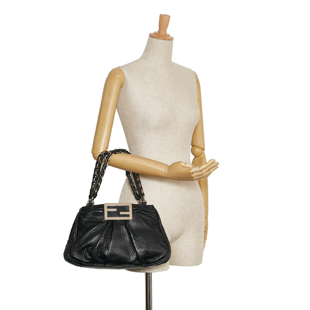 Fendi Mia Chain Tote (SHG-35121)