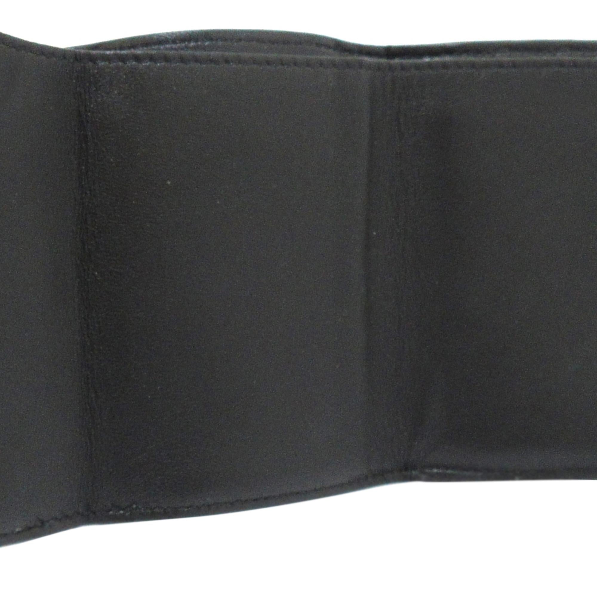 Fendi Micro FF Diagonal Embossed Tri-Fold Wallet (SHG-fgOePS)