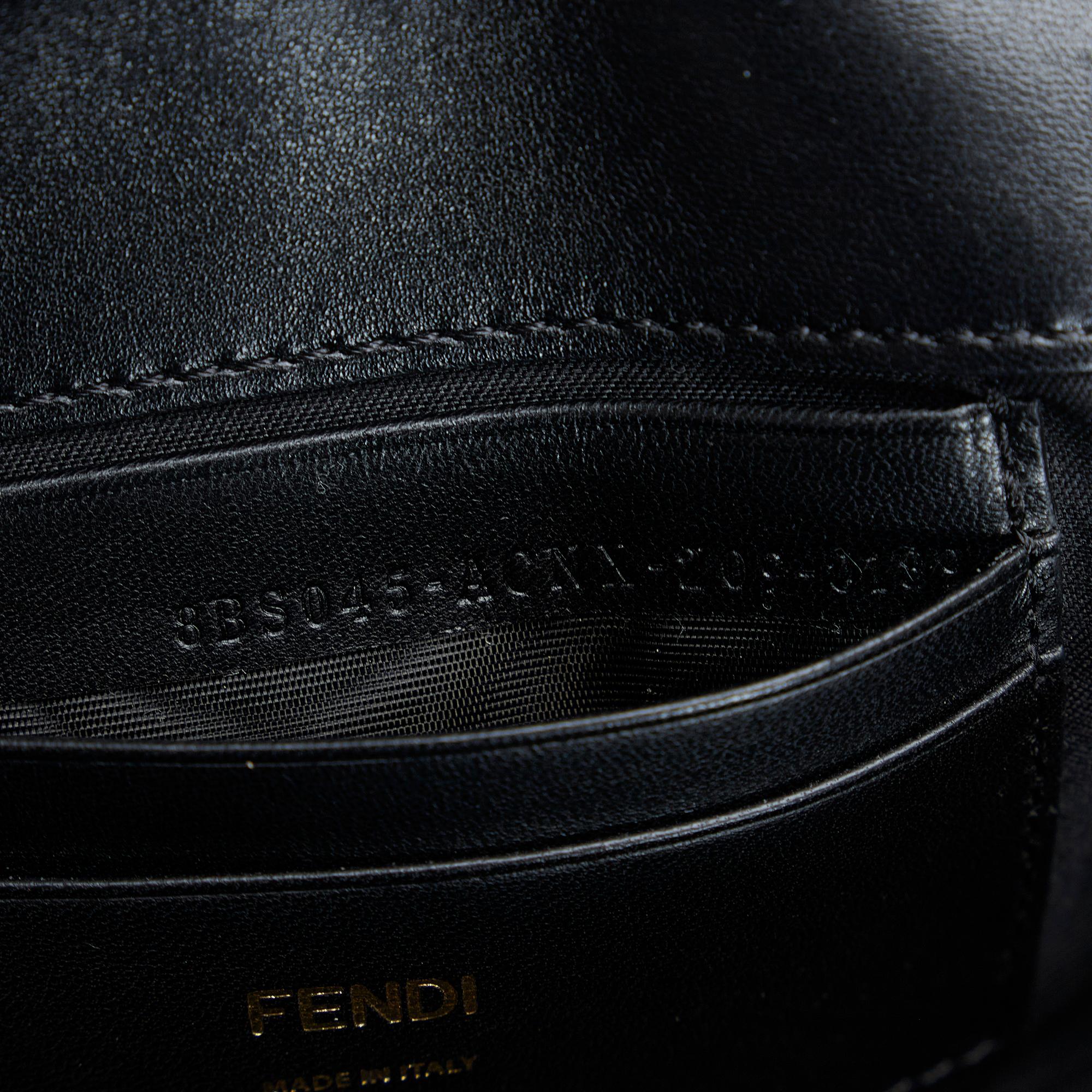 Fendi Mini Baguette Chain Bag (SHG-oIRSHU)