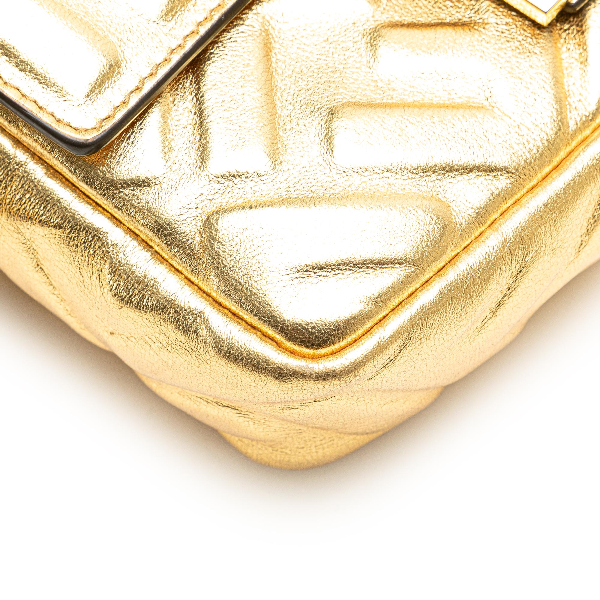 Fendi Mini Embossed Zucca Baguette Satchel (SHG-Nn3PEu)