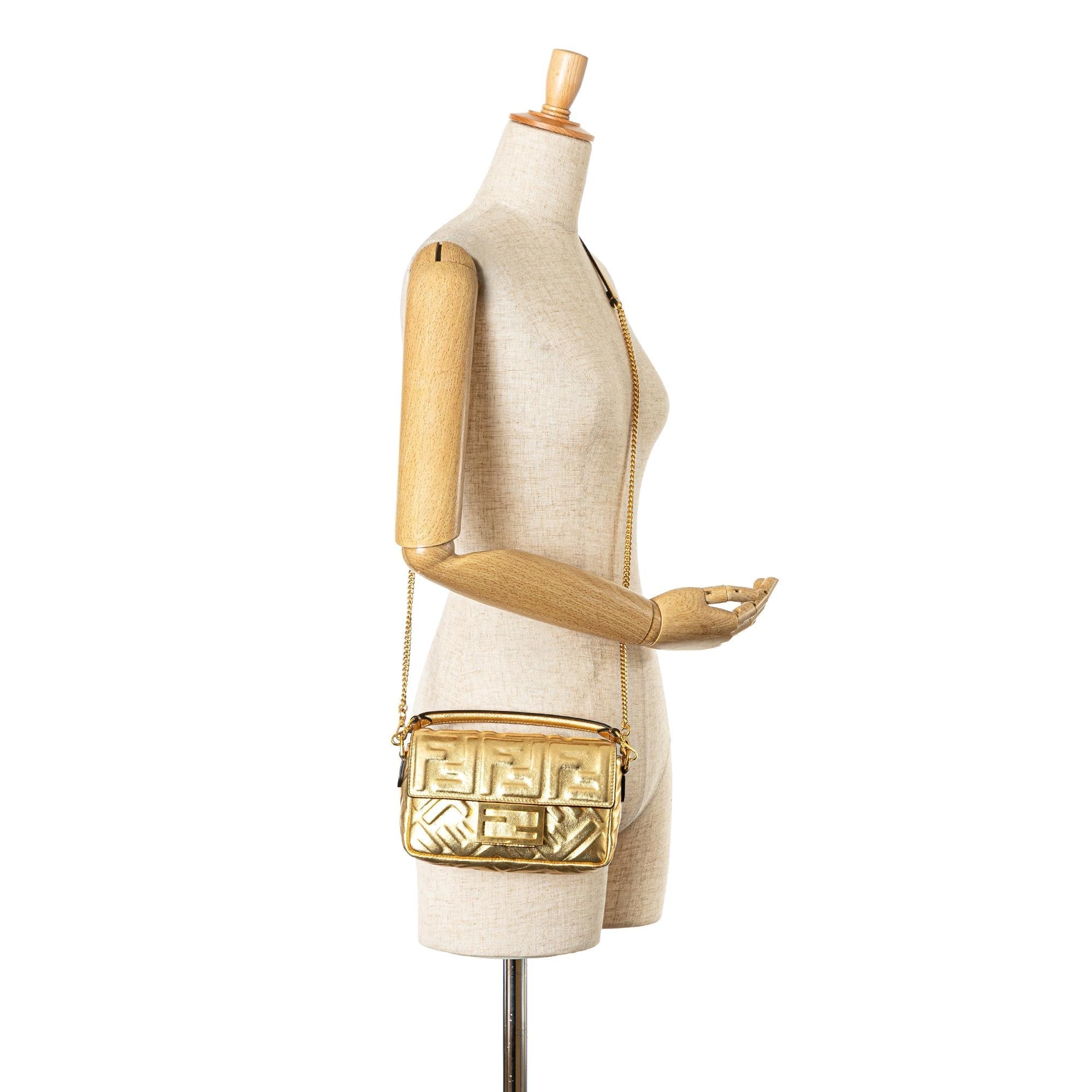 Fendi Mini Embossed Zucca Baguette Satchel (SHG-Nn3PEu)